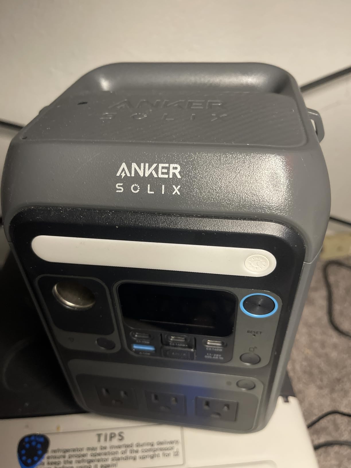Anker SOLIX C300 Portable Power Station, 288Wh Solar Generator for Camping customer photo 2