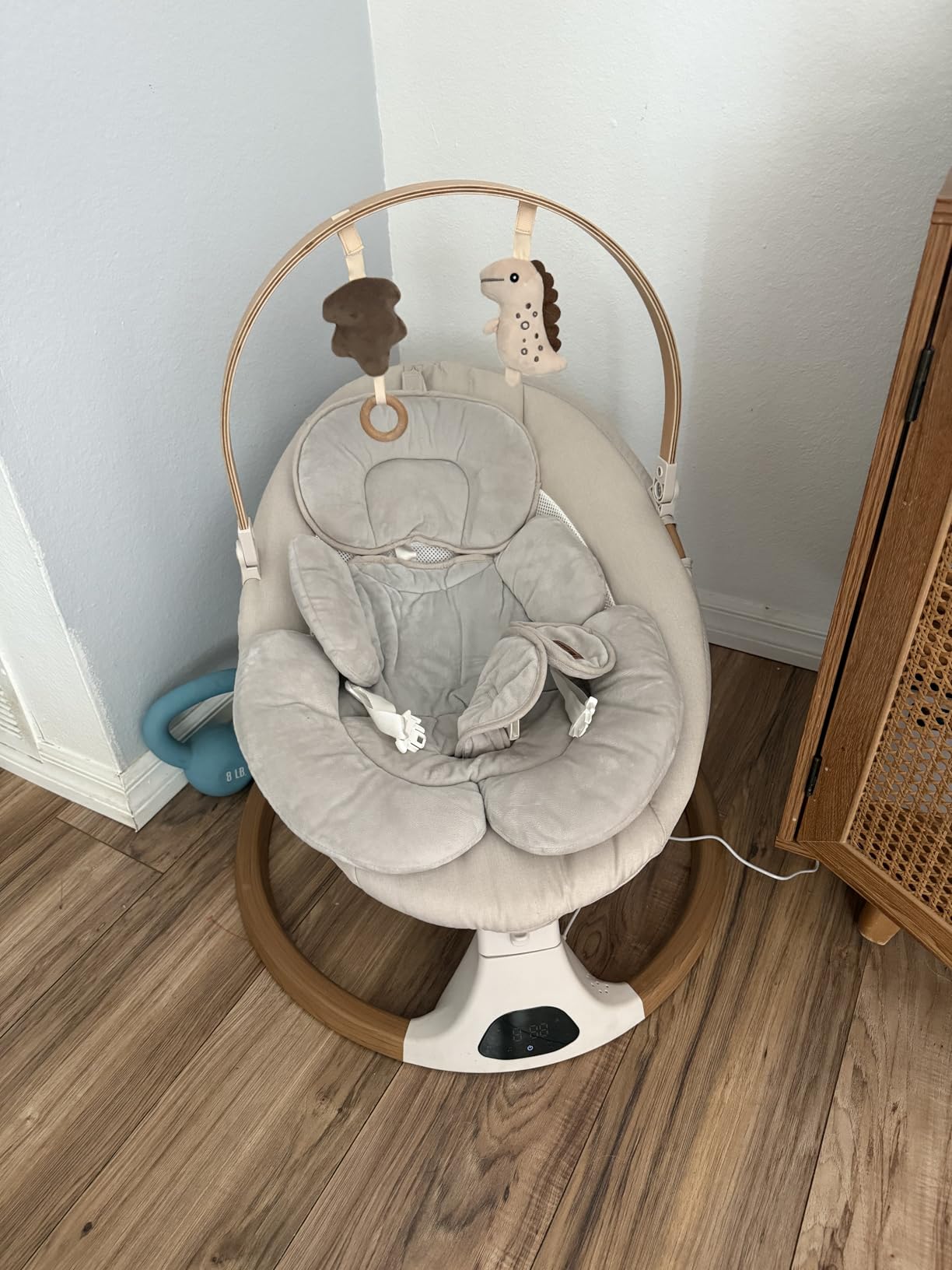 Monamii Baby Swings for Infants, Bluetooth Infant Swing with Music Speaker | Baby Swing with 5 Speeds, Remote Control, IMD Touch Panel, 3 Timer Settings, for Indoor & Outdoor Use customer photo 2