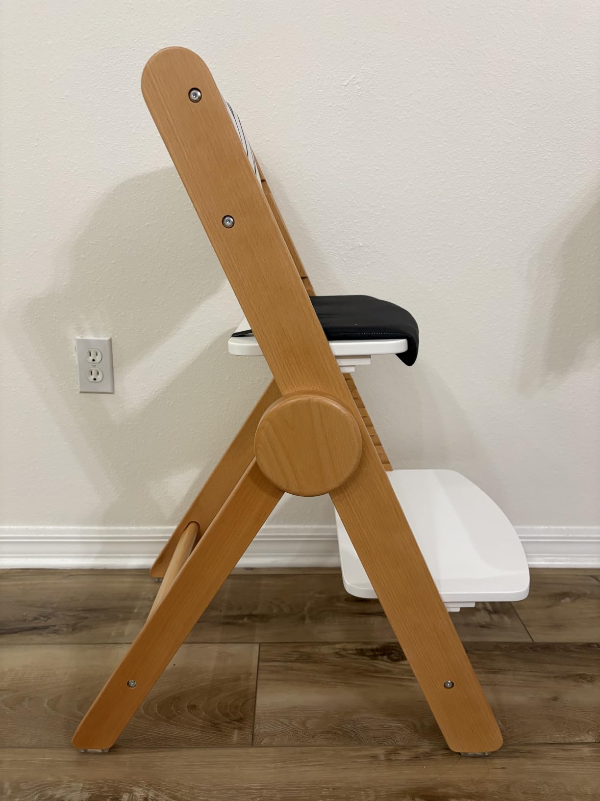 Ezebaby Foldable Wooden High Chair, No-Tools Adjustable Baby High Chair for Toddlers to Adult, Space-Saving Space Highchairs with Double Tray & Washable Cushion (Modern White) customer photo 2