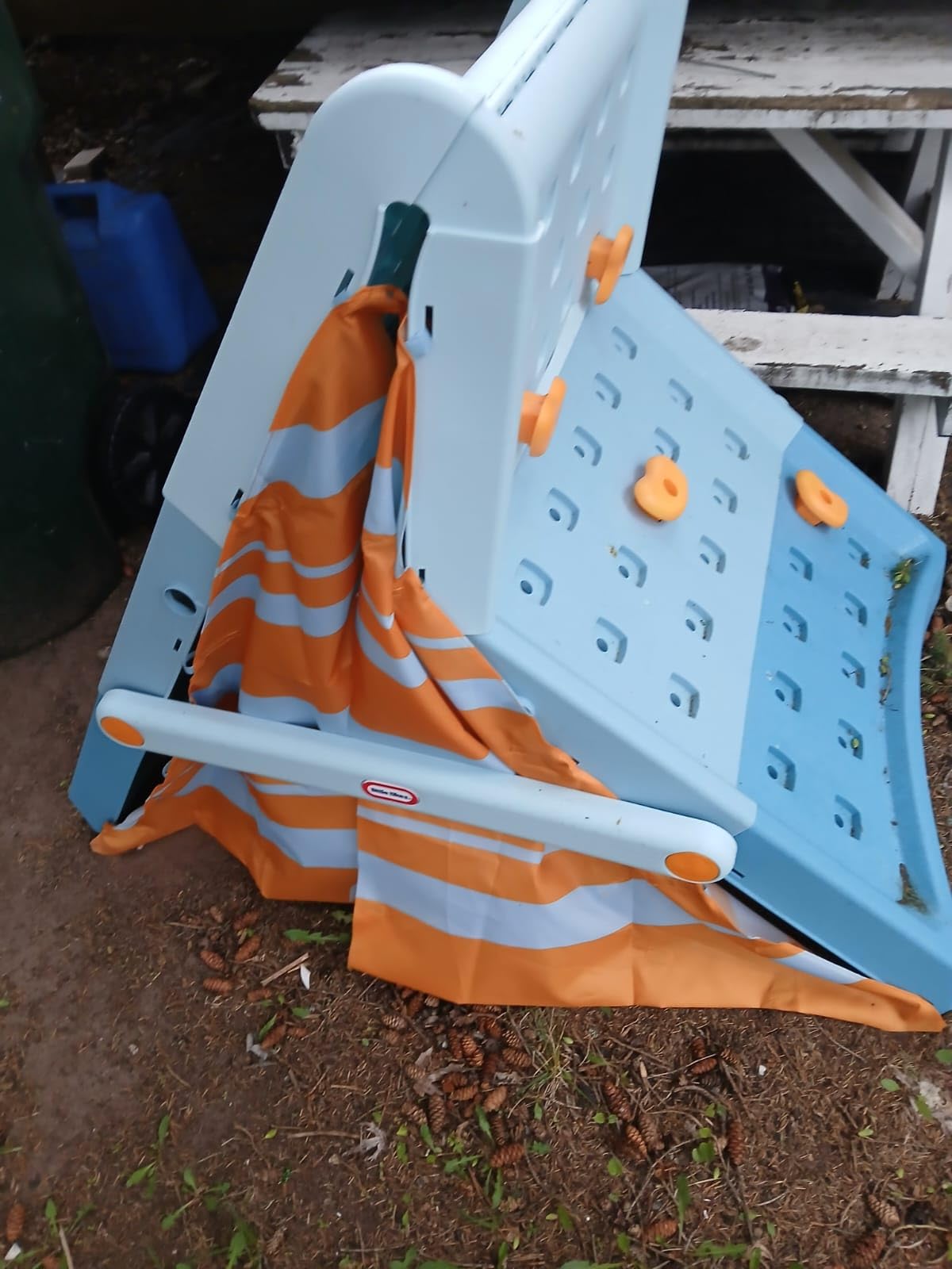 Little Tikes Campin' & Climb Wall, Active Play Climbing Wall and Tent, for Boys and Girls Ages 3+ Years customer photo 1