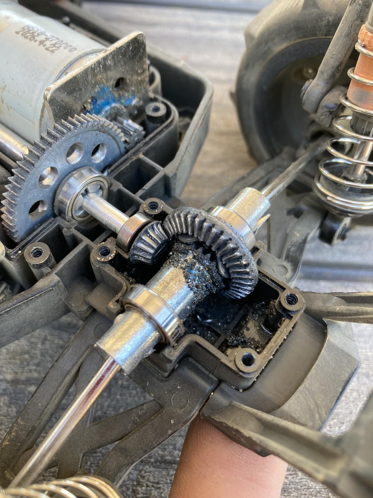 X-TMAGA 1:18 All Terrain RC Car, 4WD Off-Road Remote Control Car (HS18-05) customer photo 2