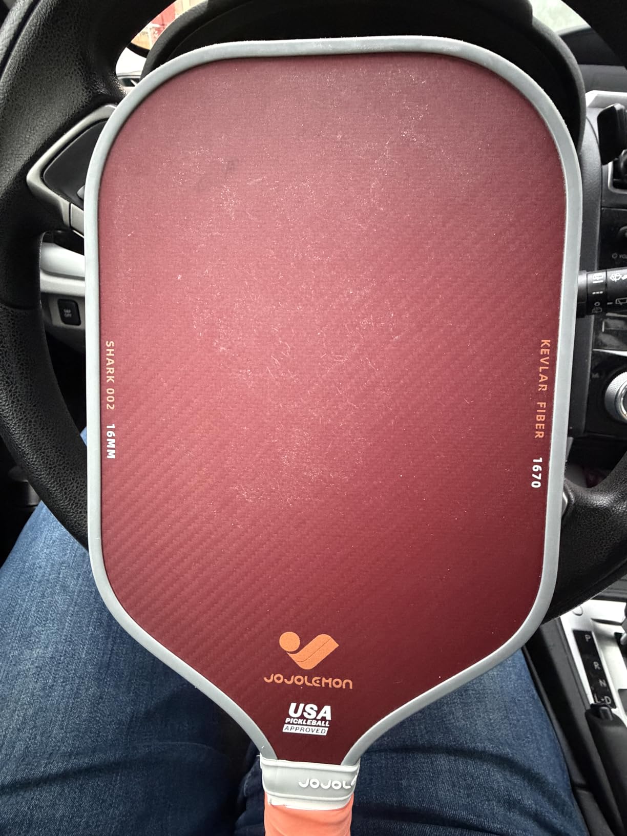 JOJOLEMON Pickleball Paddles, Carbon Fiber Pickleball Paddle with 16mm Shark Power Polymer Core customer photo 1