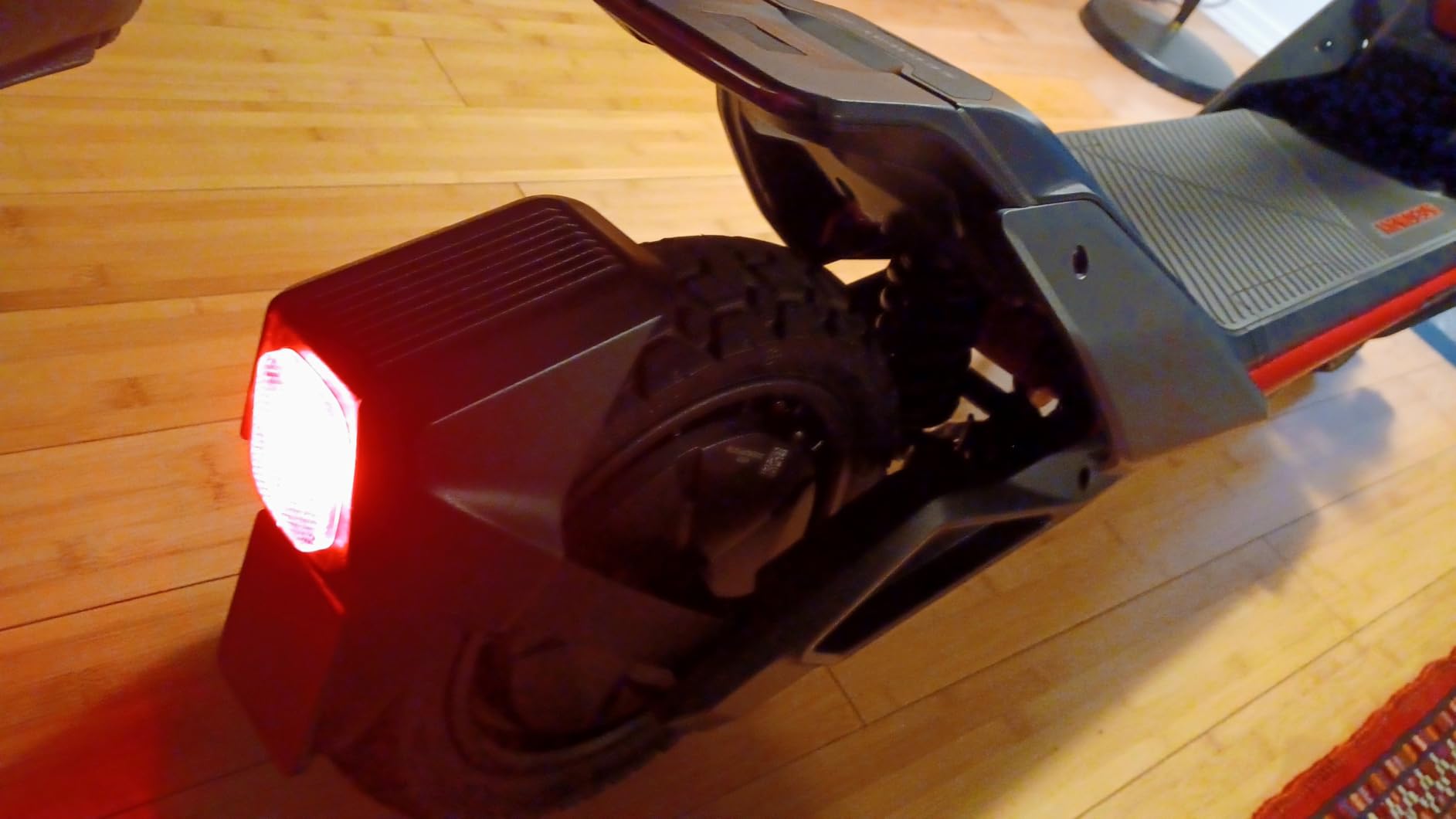Segway ZT3 Pro Electric Scooter, Up to 24.9 MPH, 43.5-Mile Range | 1600W peak motor, dual suspension, Flash Charge, off-road design for adults, UL 2272 and UL 2271 certified customer photo 2
