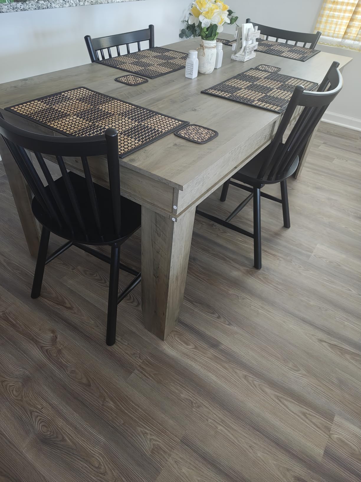 LUE BONA Upgraded Dining Chairs Set of 4, Farmhouse Wooden Spindle Back Kitchen Chairs, Windsor Dining Chairs for Kitchen and Dining Room, Black customer photo 2