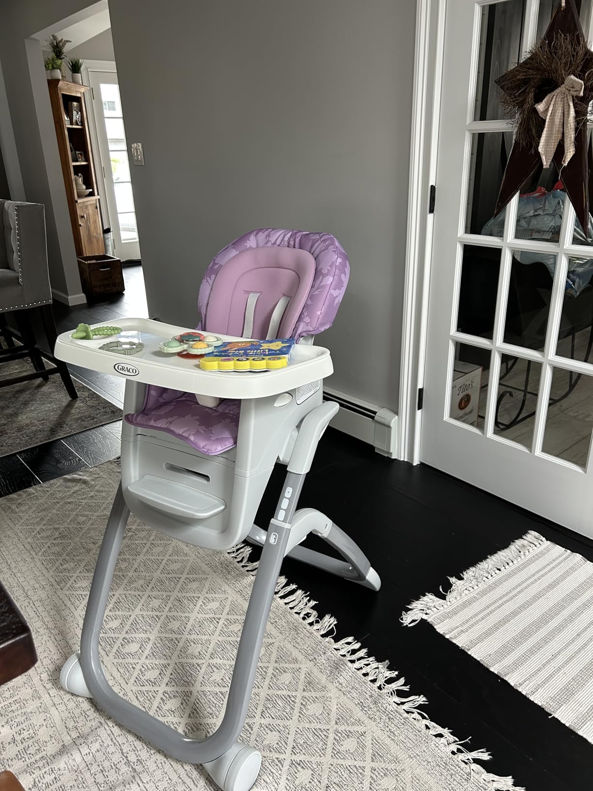 Graco DuoDiner DLX 6-in-1 Convertible High Chair, Infant to Toddler Booster & Youth Stool, Adjustable Height & Recline, Easy Clean Tray Insert, Arlo customer photo 1