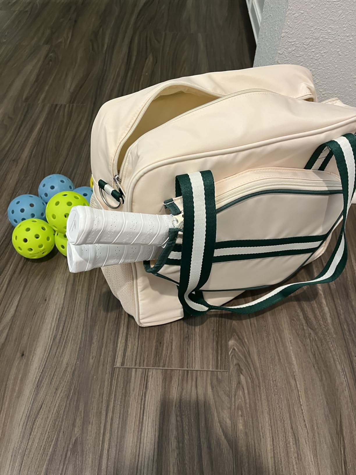 Pickleball Tote Bag for Women Men with Paddle Cover Pocket External Ball Bag and Adjustable Shoulder Strap Fence Hook customer photo 1