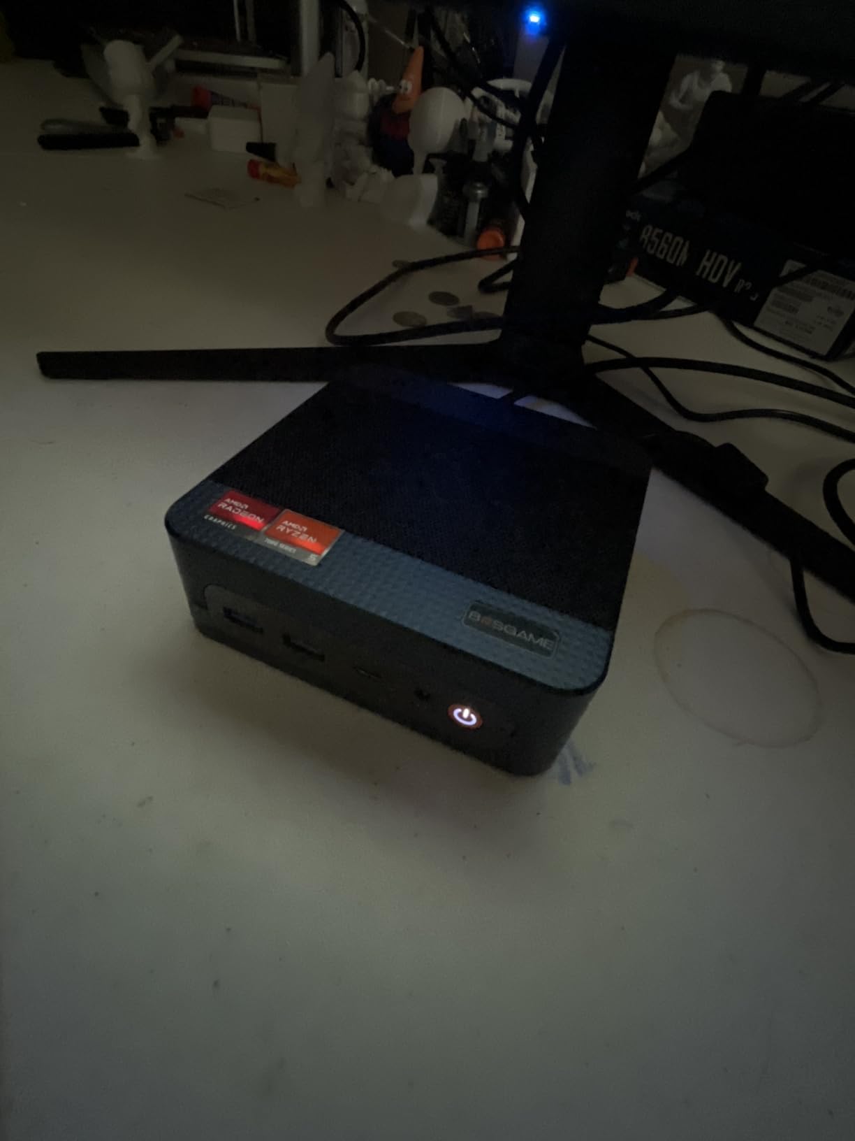 BOSGAME E4 Air Mini PC, AMD Ryzen 5 3500U 8GB DDR4 256GB SATA SSD customer photo 1