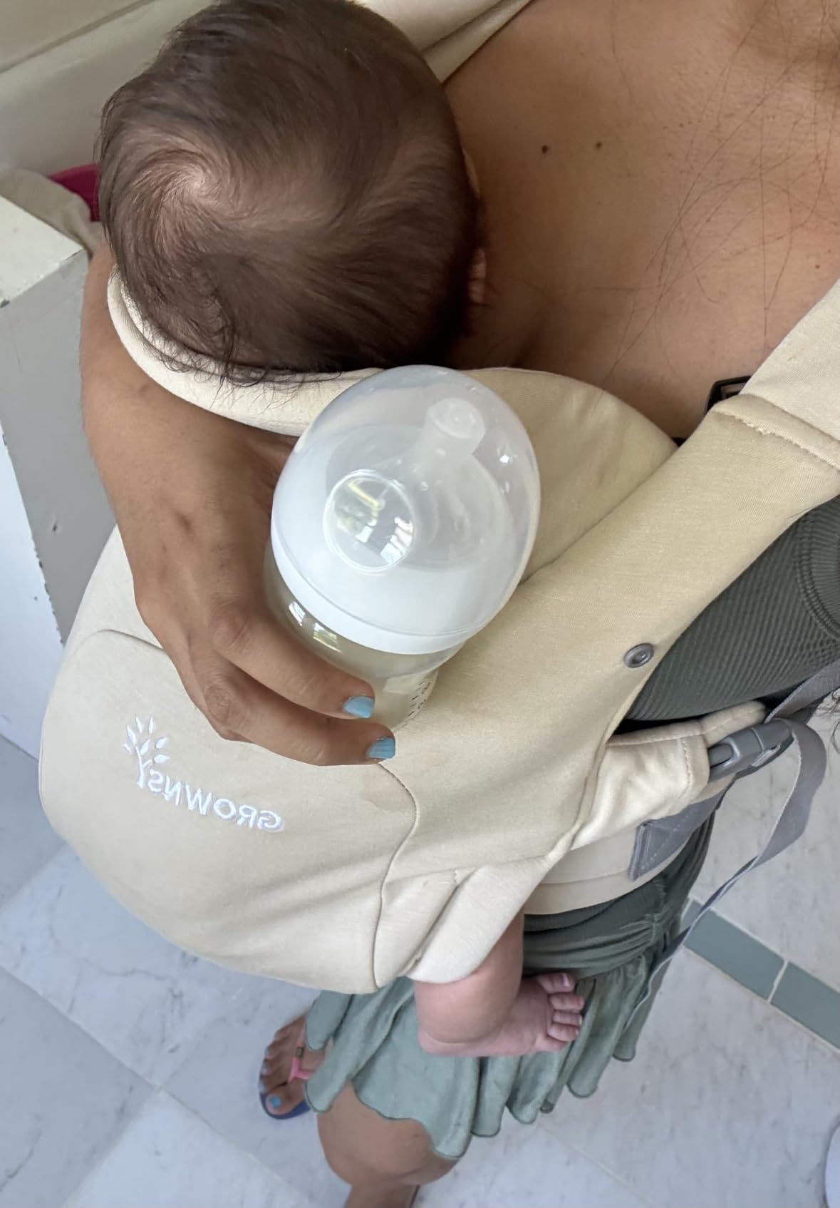 GROWNSY Newborn Carrier, Ergonomic, Cozy Baby Carrier, Cream | Wrap-Like Comfort, Soft Breathable Fabric, Foldable Head Support, Reduced Shoulder Pressure, OEKO-TEX Certified customer photo 2