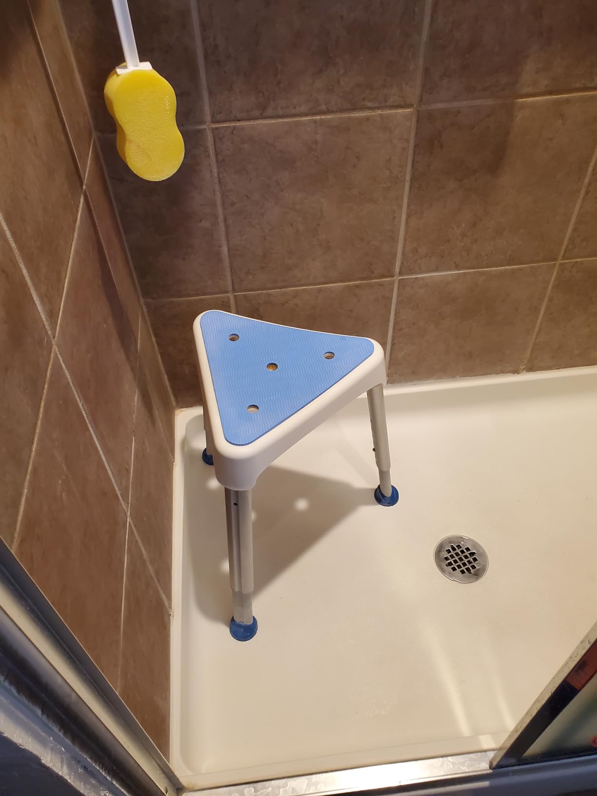 FULLOT Space-Saving Triangular Shower Chair for Inside Shower, 400 lbs customer photo 1