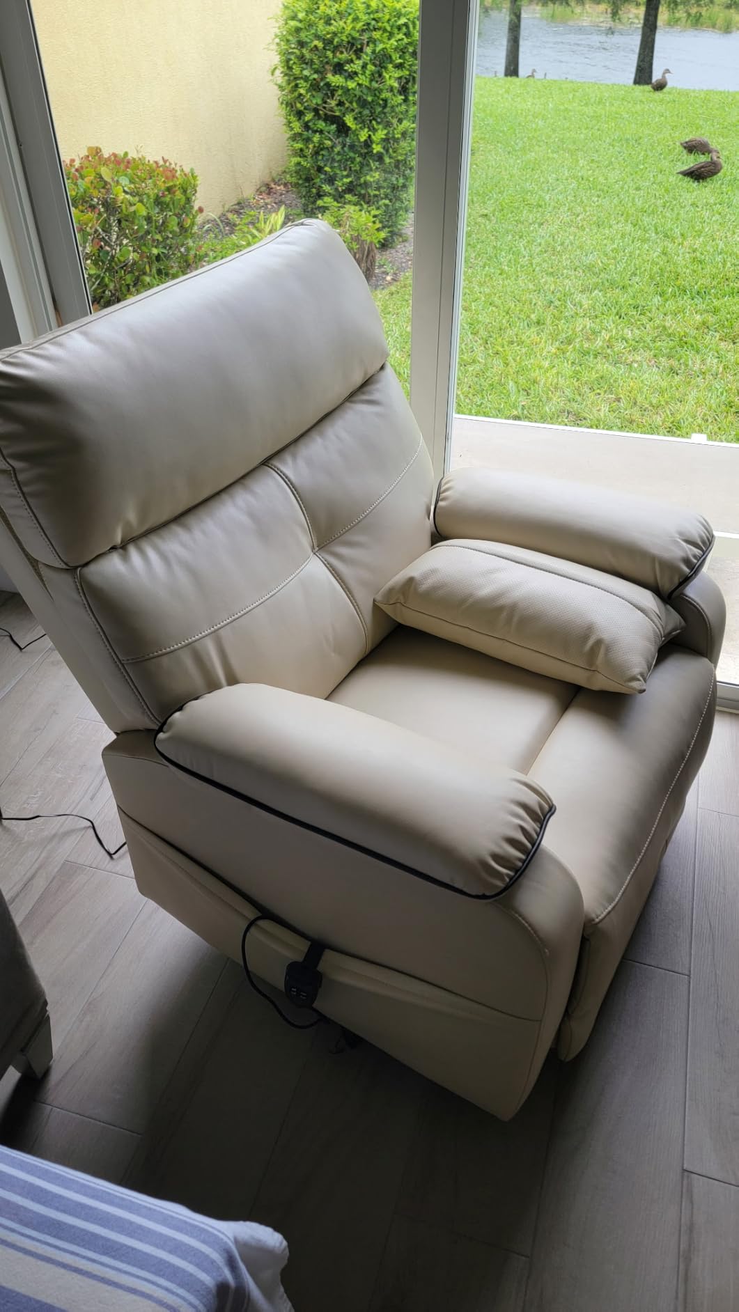 Dual Motor Power Lift Recliner Chair for Adult & Elderly, Leather, Ochre customer photo 2