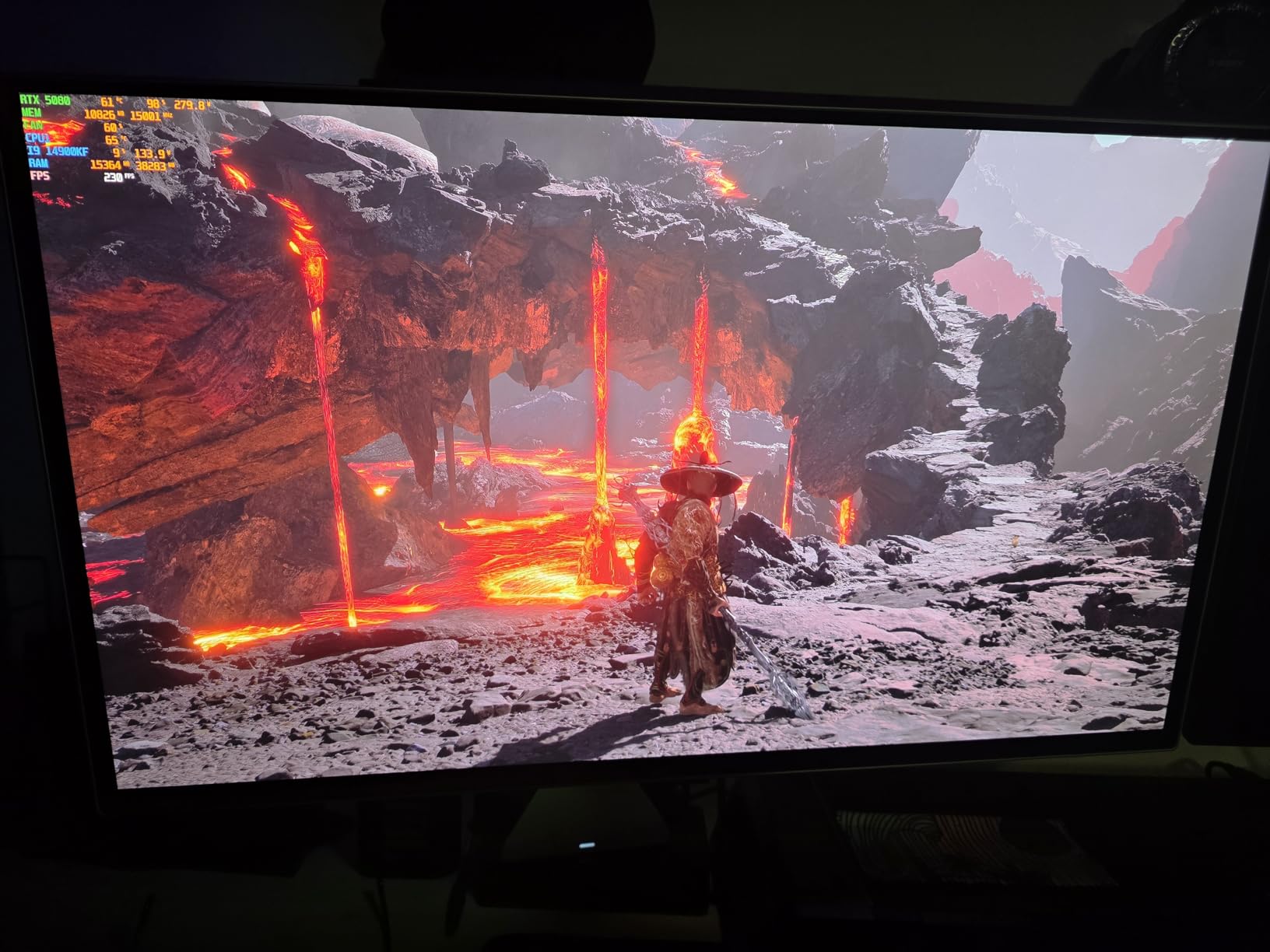Samsung 32” Odyssey QD-OLED G8 (G81SF), 4K, 240Hz Gaming Monitor customer photo 1