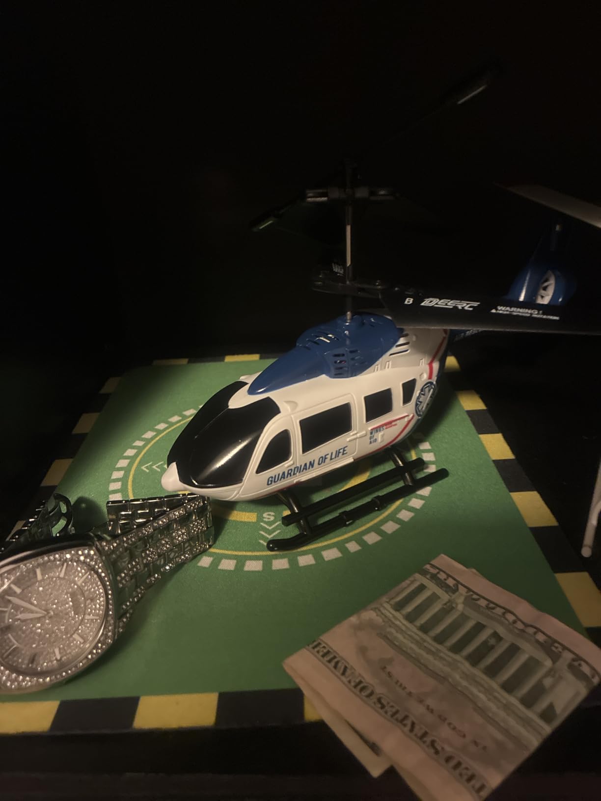 DEERC RC Helicopter, Remote Control Helicopter, 26 Mins Flight Time, LED Lights & Altitude Hold, 2 Batteries customer photo 2
