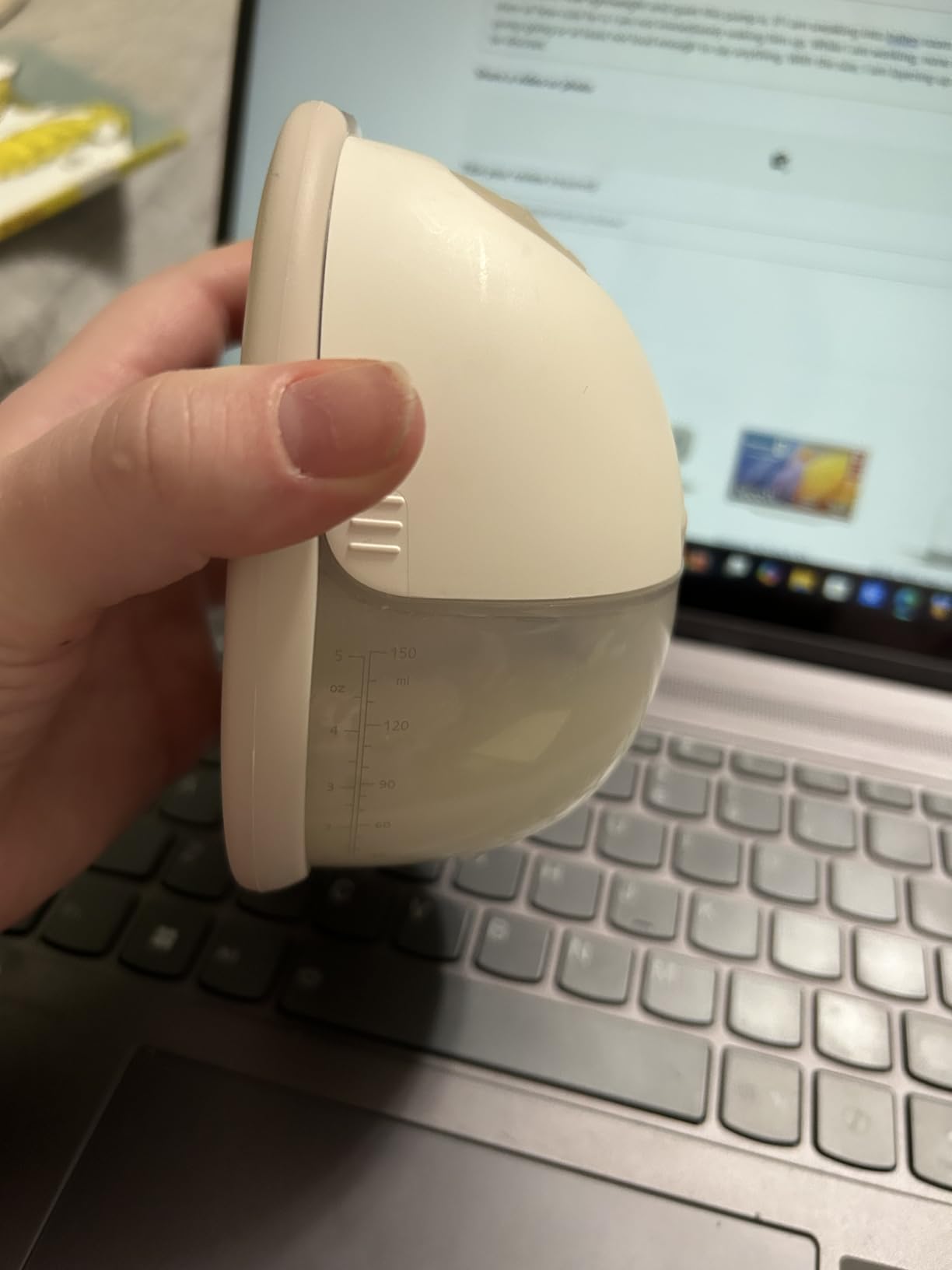 eufy Security Heated Wearable Breast Pump E20, Hands-Free, App Control | HeatFlow with 3 Heat Levels, App DIY Rhythm, Powerful 300mmHg Suction, 46dB Quiet Slim Fit, BPA-Free customer photo 1