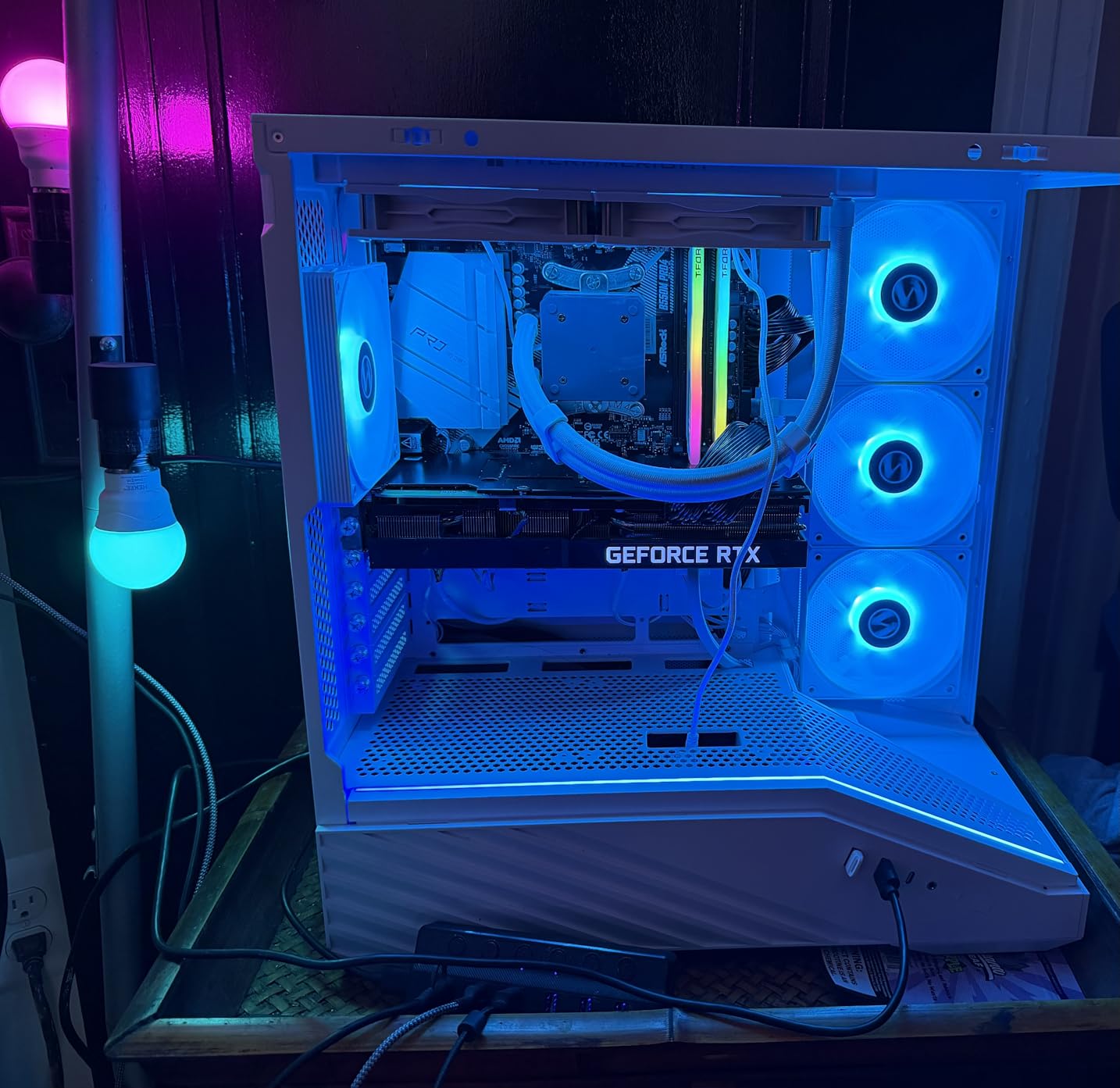 Lian Li V100-ATX Mid-Tower PC Case-Black-V100RX customer photo 1