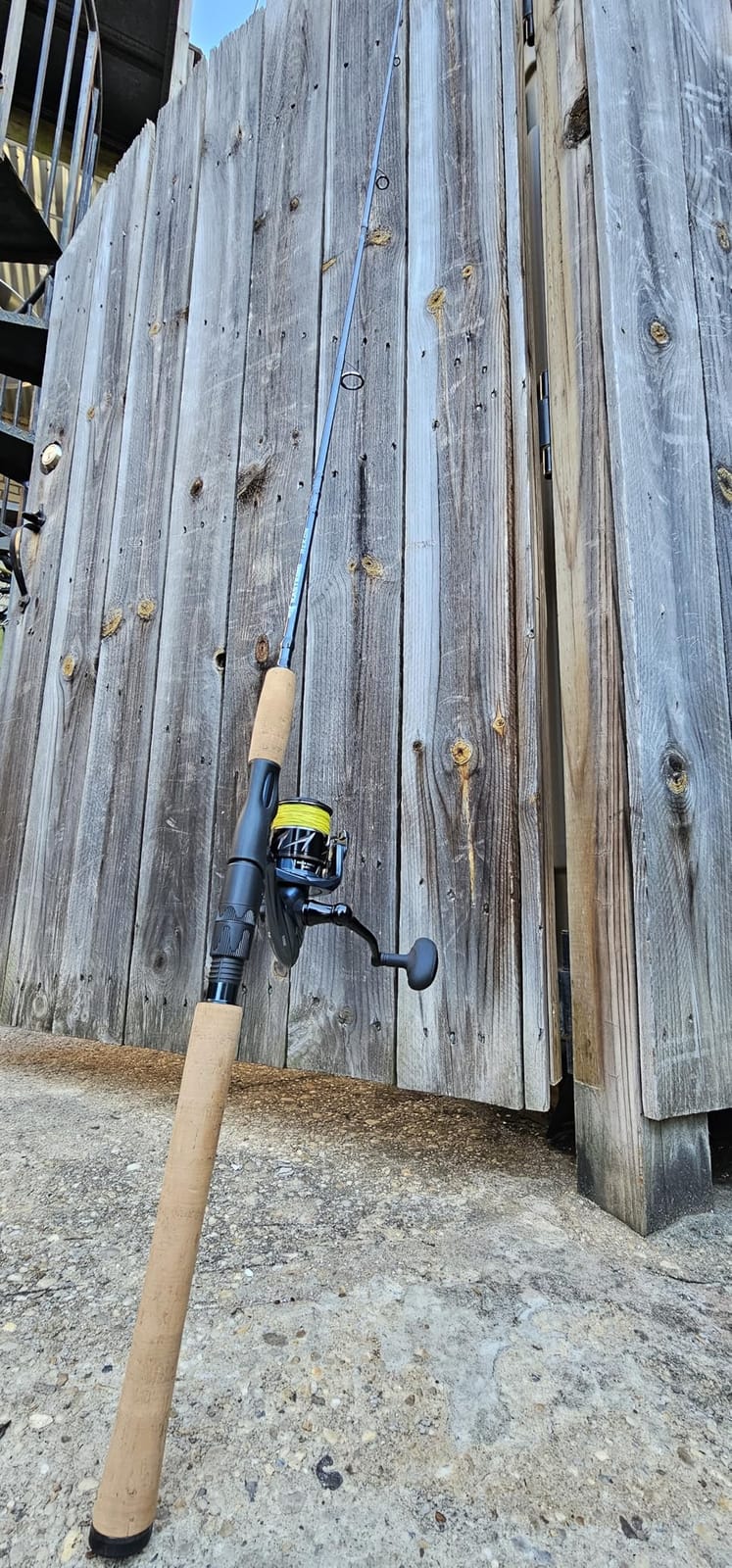 KastKing Rekon Saltwater Spinning Rods - Powerful for Big Game | 2-Piece Rod, KastFlex IM6 Carbon Graphite Blank, Zirconium Ceramic Guides, Graphite Reel Seat, Hook Keeper customer photo 1