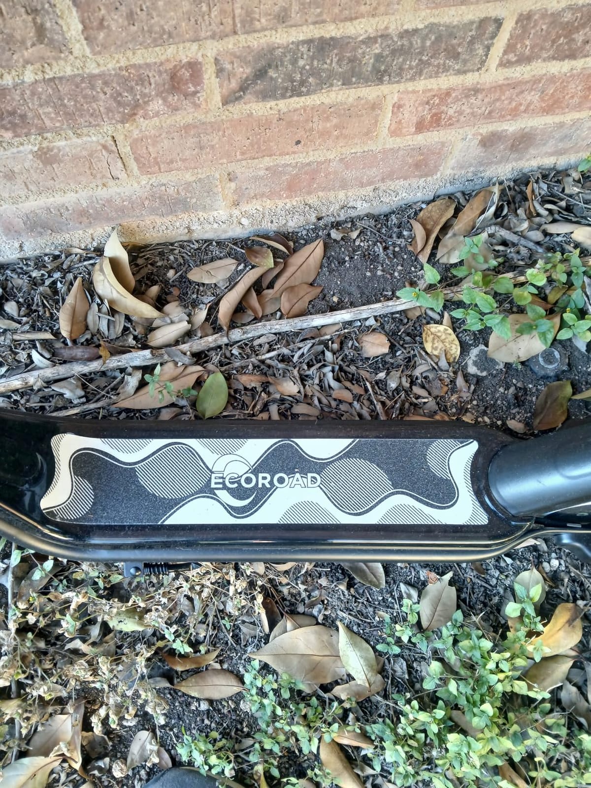 ECOROAD EK6 Kids Electric Scooter for 6-12, 3/6/10mph Speeds for Ultimate Comfort & Adjustable Height, 150W & Dual Brake Safety Electric Scooter, for Outdoor Play, Park Rides (Rider:3.9-5.2 FT) customer photo 1