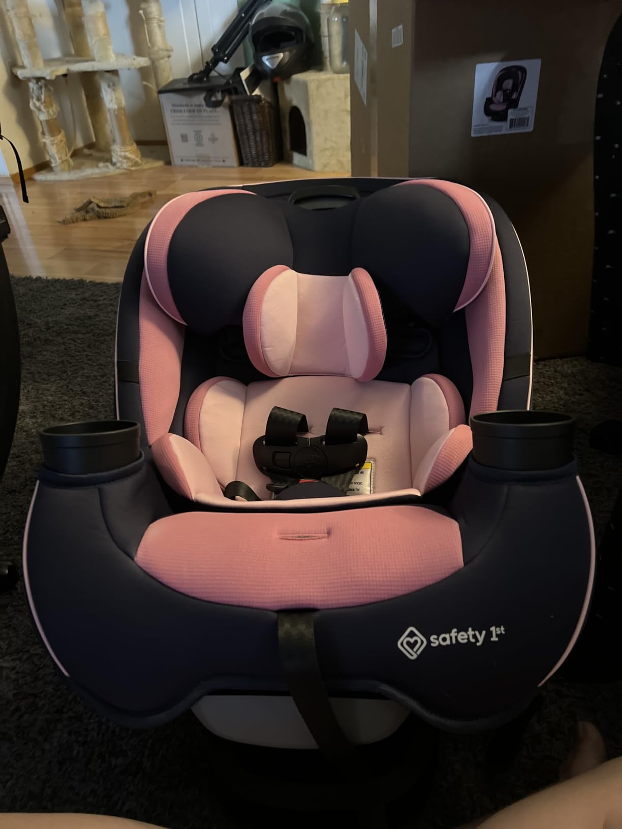 Safety 1st Grow and Go All-in-One Convertible Car Seat, Rear Facing, 5-40 lbs, Forward Facing (30–65 lbs), High Back Booster Seat 40-100 pounds, Green Gables customer photo 1