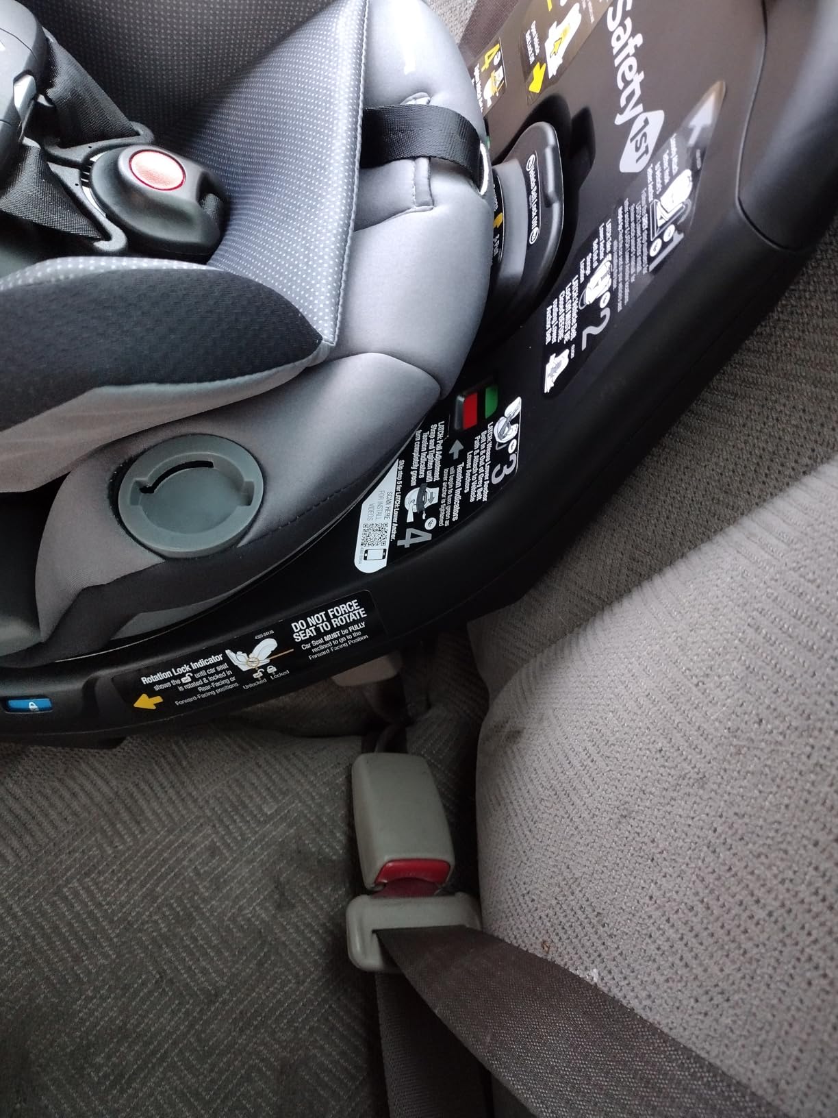 Safety 1st Turn and Go 360 DLX 360 Car Seat, Rotating All-in-One Convertible Car Seat, Sand Bucket customer photo 2