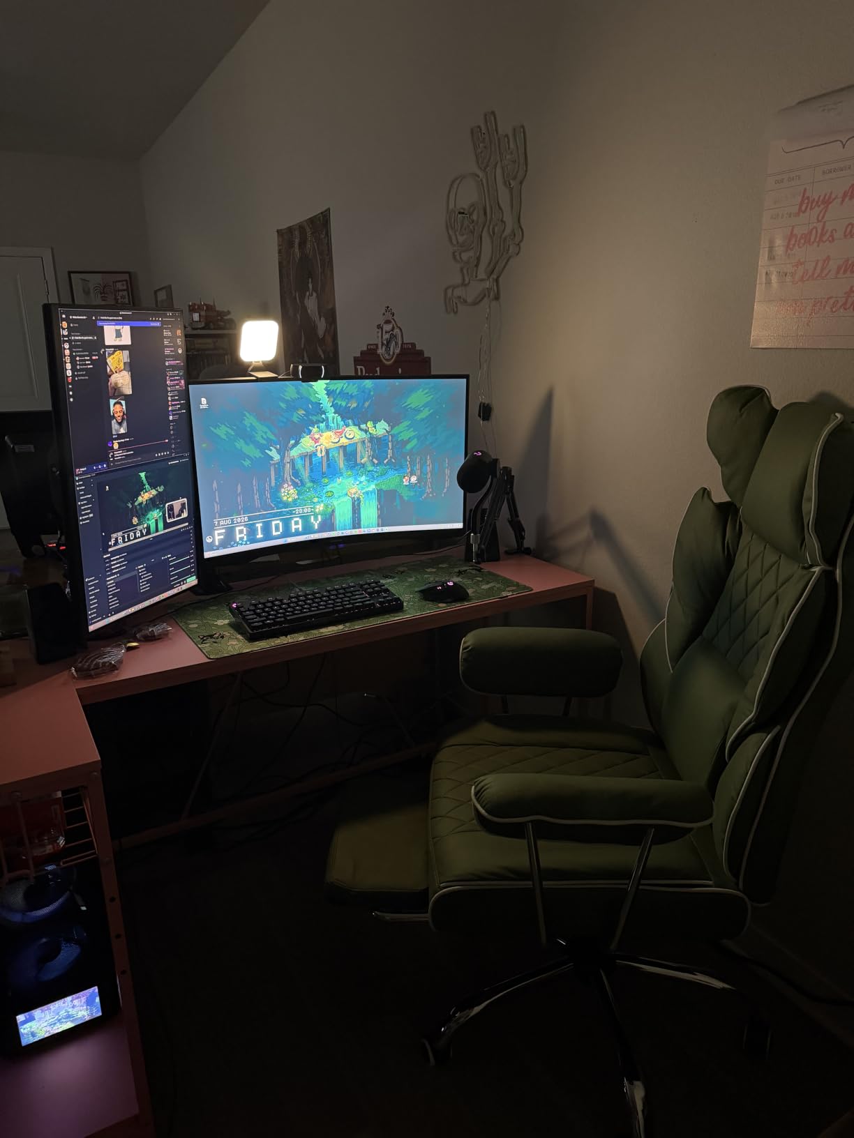 COMHOMA Big and Tall Office Chair, High Back Leather Gaming Chair with Footrest, Executive Ergonomic Office Chair with Pocket Spring Lumbar Support and with Outward Fixed Soft Armrests customer photo 1