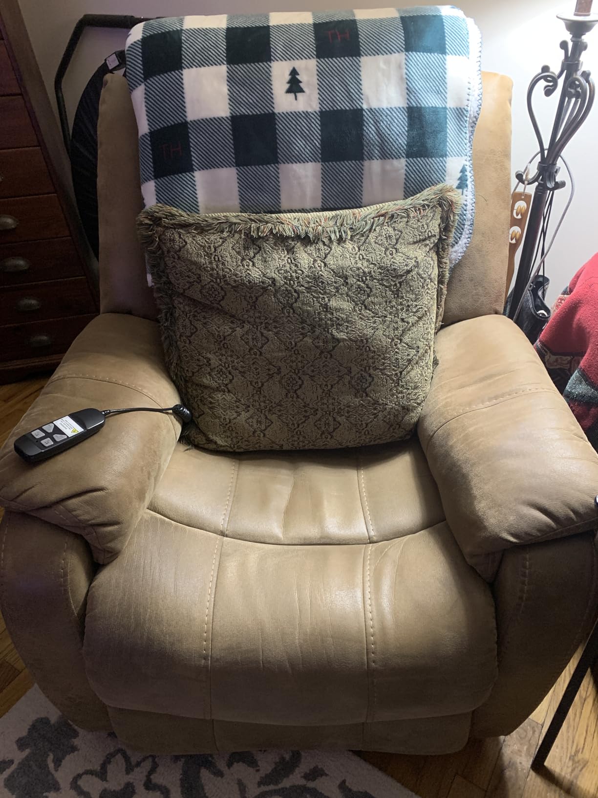 Signature Design by Ashley Dual Motor Power Lift Recliner, Heat & Massage customer photo 1