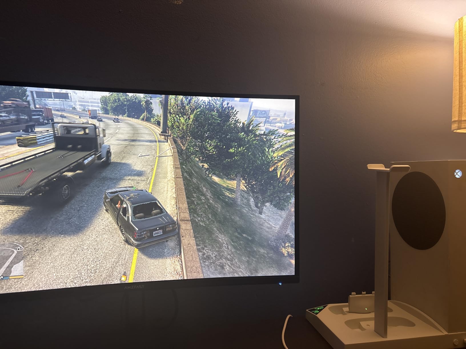 Amzfast 27 inch 240Hz Curved Monitor, FHD 1080p Gaming Monitor, Built-in Speakers, FreeSync, MPRT 1ms, 130% sRGB, 4000:1, 1500R, VESA Mount, HDMI 2.0&DP 1.4, 12 Months Warranty Exchange, AMZG27C1 Pro customer photo 1