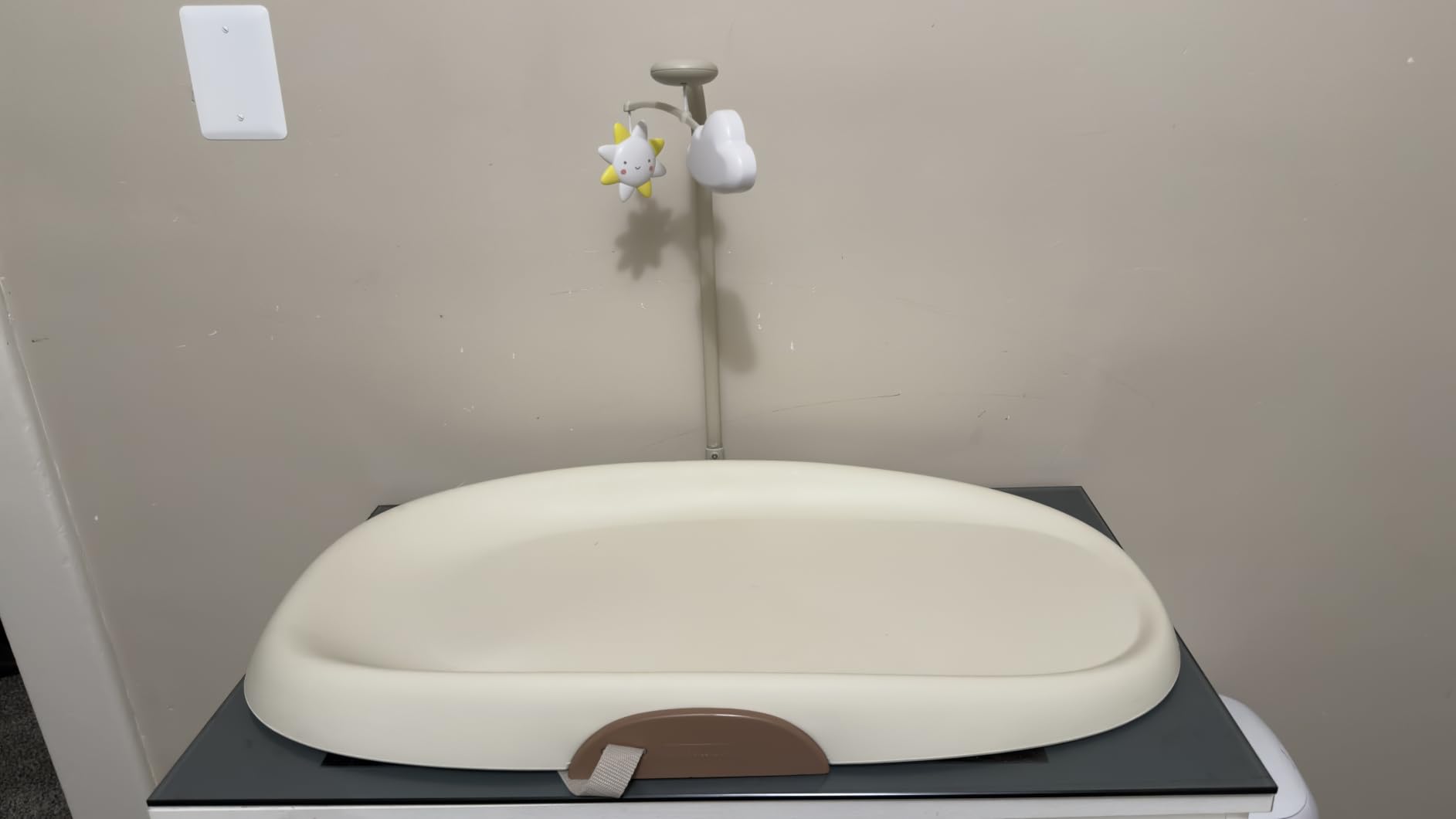 Skip Hop Baby Changing Pad Nursery Style Wipe-Clean Contoured with Cushioned Foam, Built-in Safety Belt & Tuck-Away Toy Bar, Oat customer photo 2