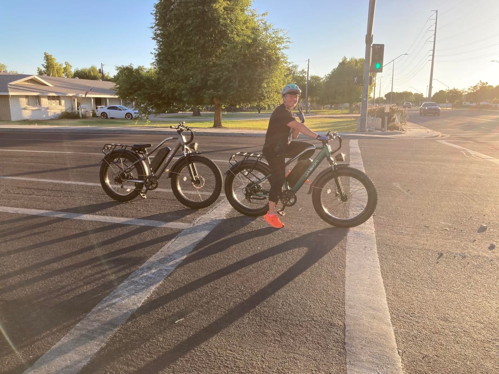 Jasion EB5 MAX Electric Bike for Adults 2000W Peak Motor, 48V 15Ah Battery | 720Wh Battery Electric Mountain Bike, 26