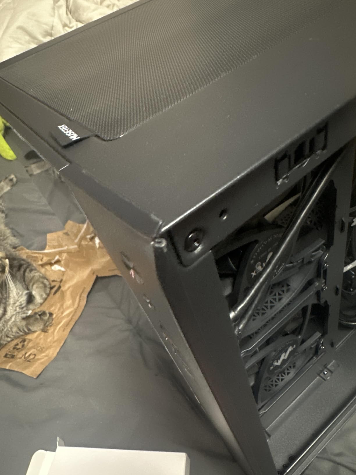 MUSETEX Y6 PC Case, Pre-Installed 4 Non-LED Fans, ATX Mid Tower Case, Computer Case with Type-C, 270° Full View Tempered Glass, Black customer photo 1