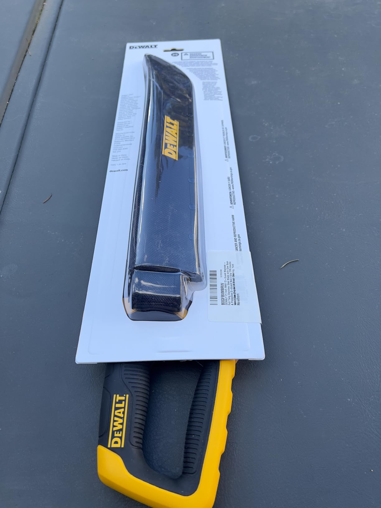 DEWALT 21-Inch MA61 D-Guard Machete with Saw Back & reinforced Nylon Sheath | 15.16