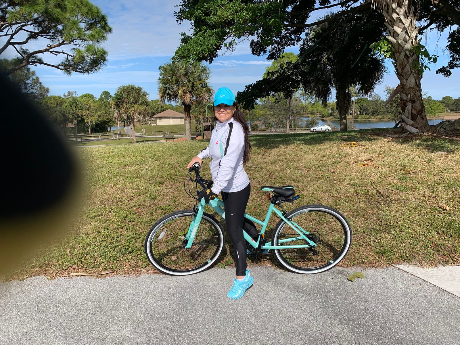 HILAND 700C Road Bike, Aluminum Racing Bike for Men Women Adult | Lightweight frame, Dual caliper brakes, 14-Speed drivetrain, 49/53/57cm frame, 85% Pre-assembled customer photo 1