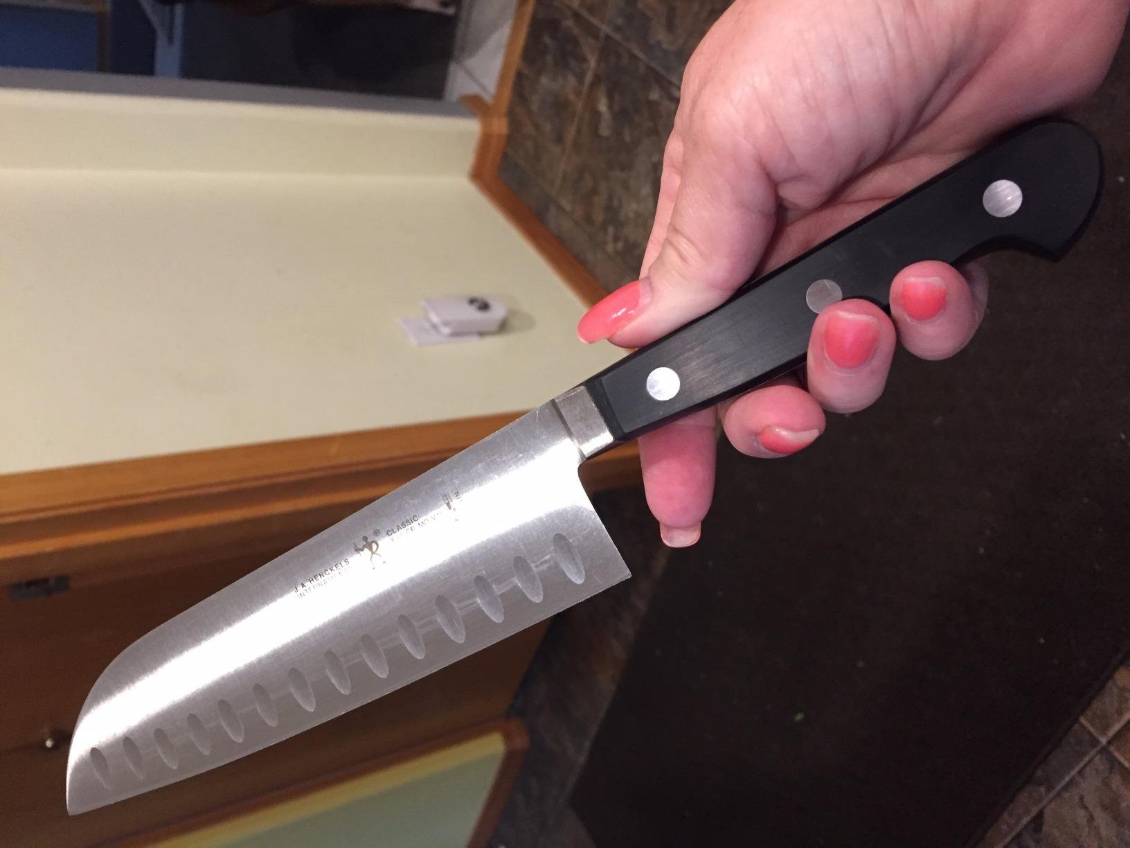 HENCKELS Classic Razor-Sharp Hollow Edge Santoku Knife 7 inch, German Engineered Informed by 100+ Years of Mastery customer photo 2