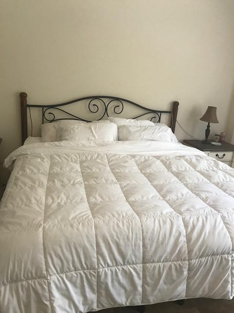 Royal Hotel Bedding White Down Alternative Queen Comforter with Corner Tabs - Hypoallergenic All-Season Plush Hotel Style Comforter, Duvet Insert Queen-Size customer photo 1