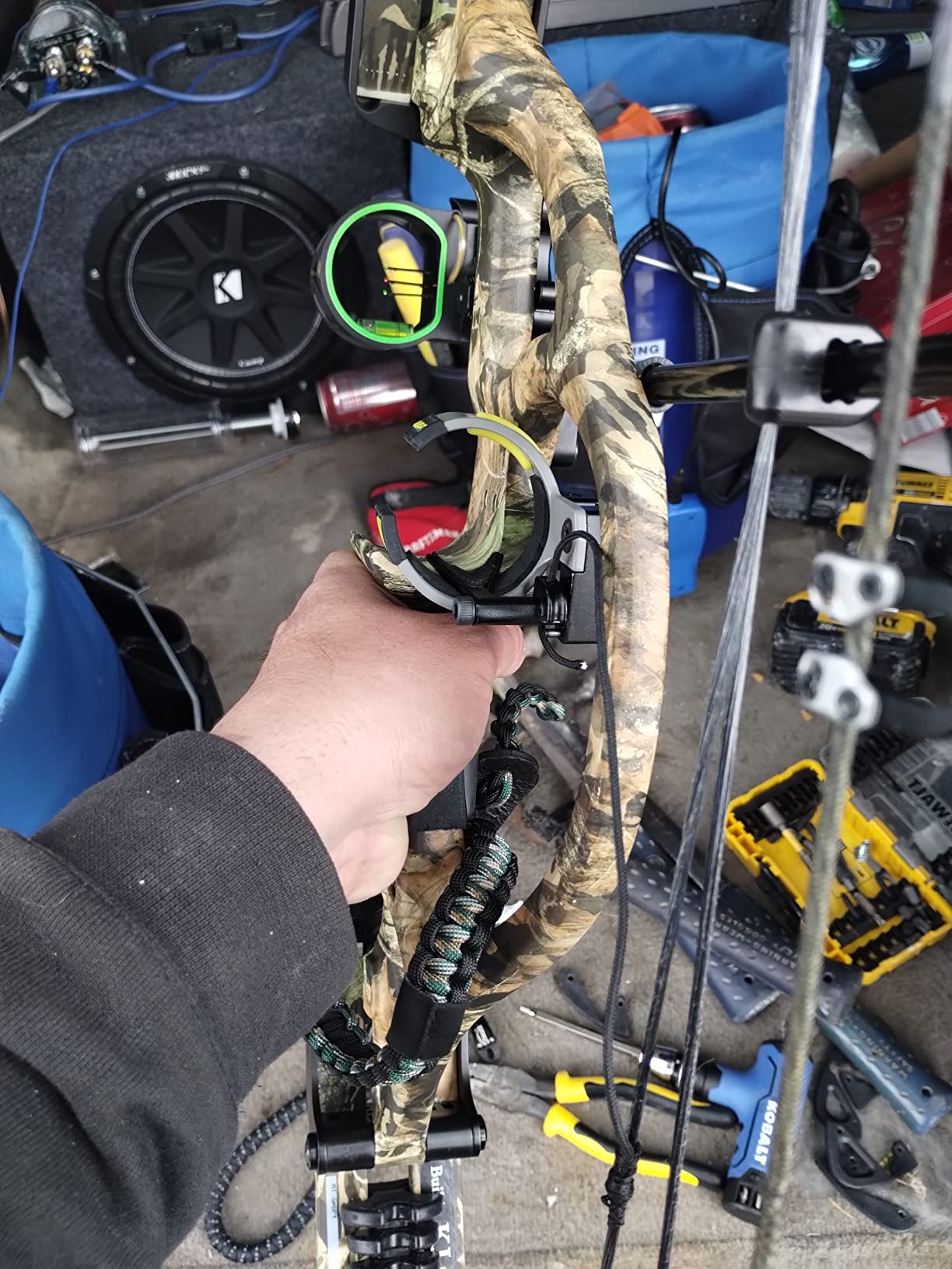 New Archery Products Nighthawk Sound Dampening Ultra Lightweight Right Hand Drop Away Arrow Rest customer photo 1