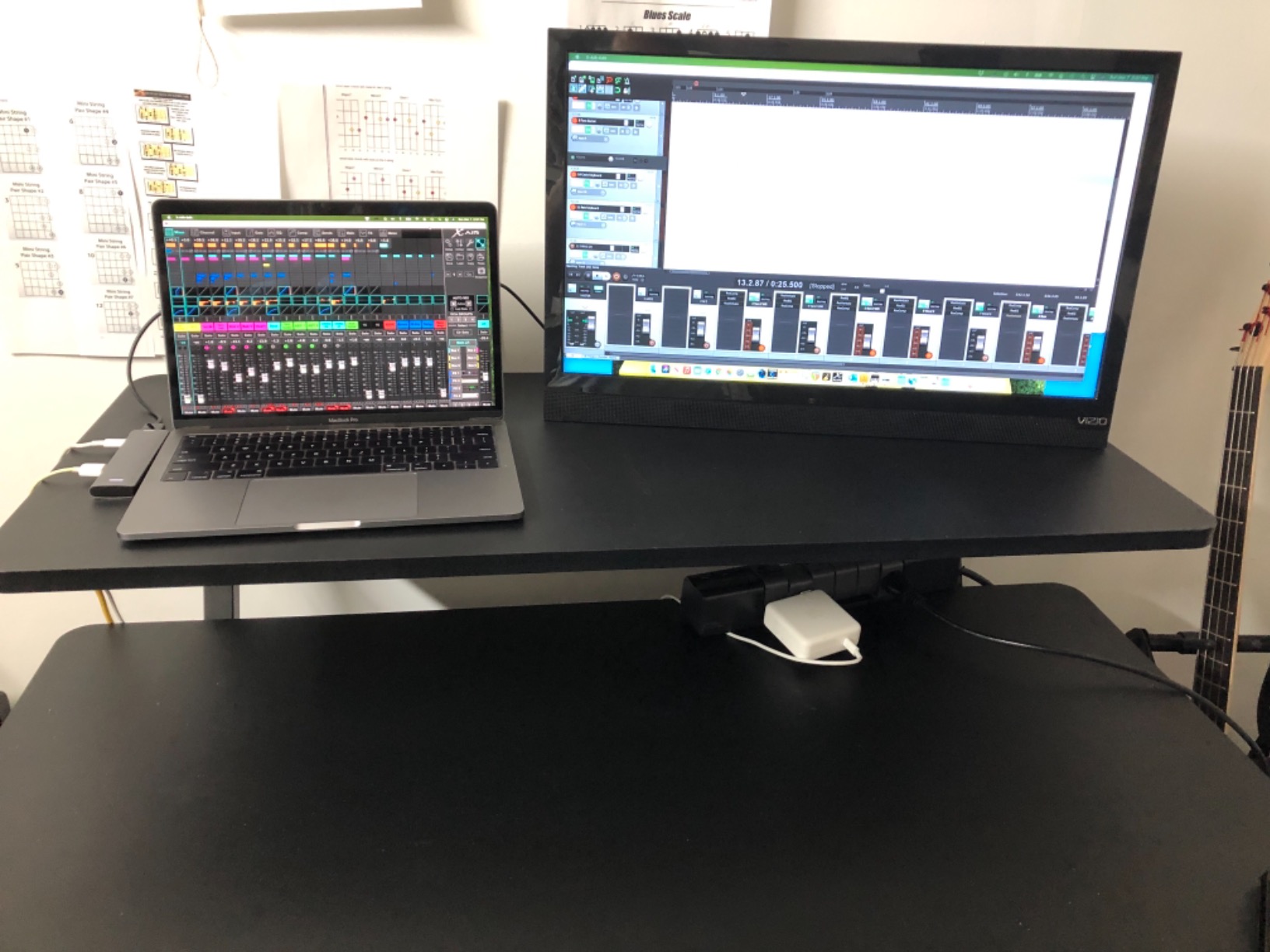 On-Stage WS7500 Series Wood Studio Workstation - Black customer photo 1
