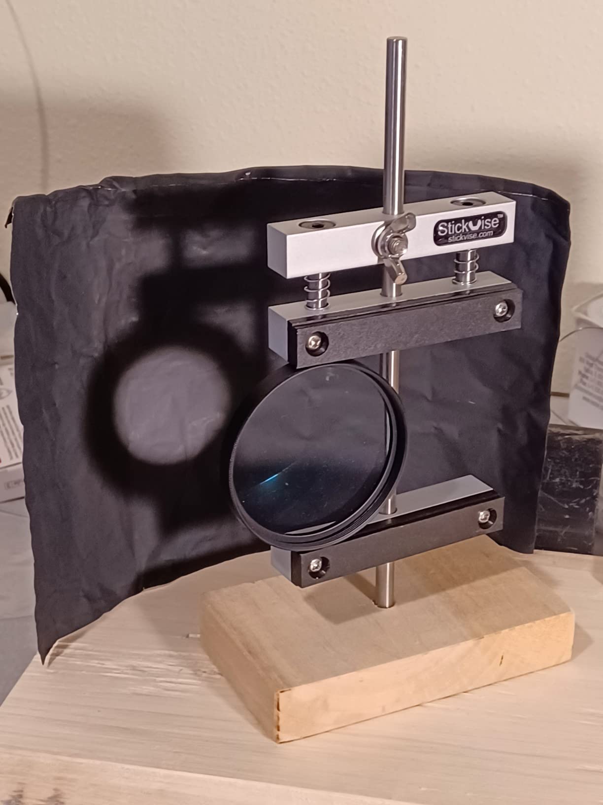 PCB Vise with Standard Nylon Jaws Grey customer photo 2