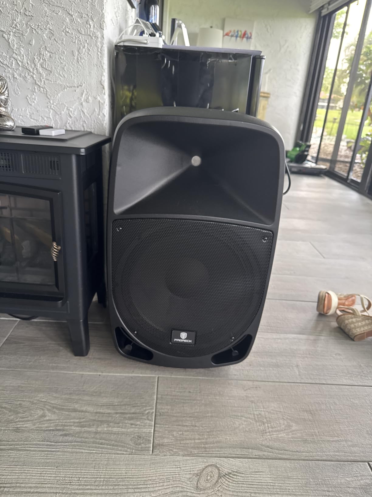 PRORECK Portable 12 Inch 1200W Powered PA/DJ Speaker System with Rechargeable Battery, 2 Wireless Mics, Bluetooth, USB, SD, FM Radio, Remote, Speaker Stand for Parties, Karaoke, speeches, Outdoor customer photo 1