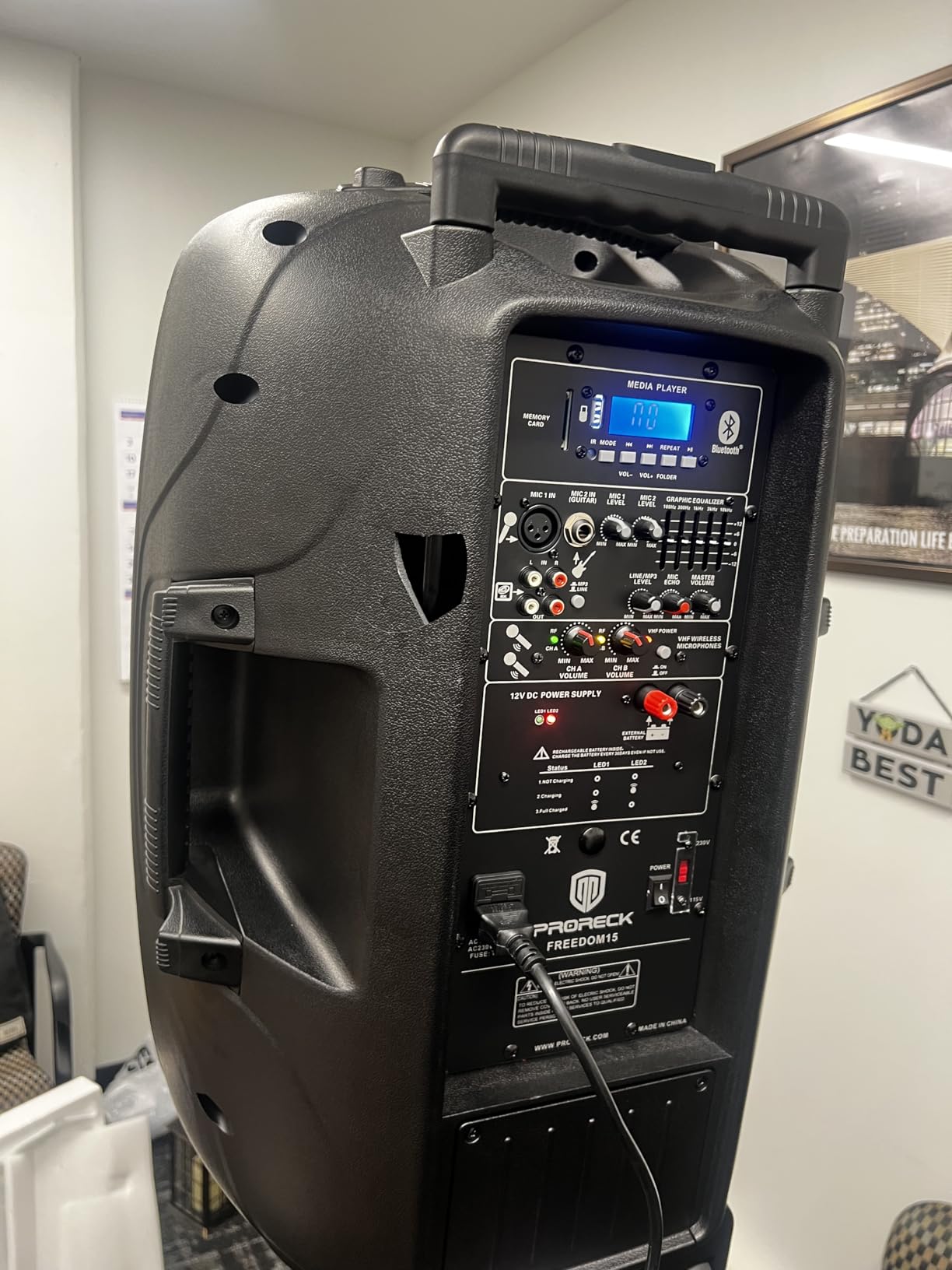 PRORECK Portable 12 Inch 1200W Powered PA/DJ Speaker System with Rechargeable Battery, 2 Wireless Mics, Bluetooth, USB, SD, FM Radio, Remote, Speaker Stand for Parties, Karaoke, speeches, Outdoor customer photo 2