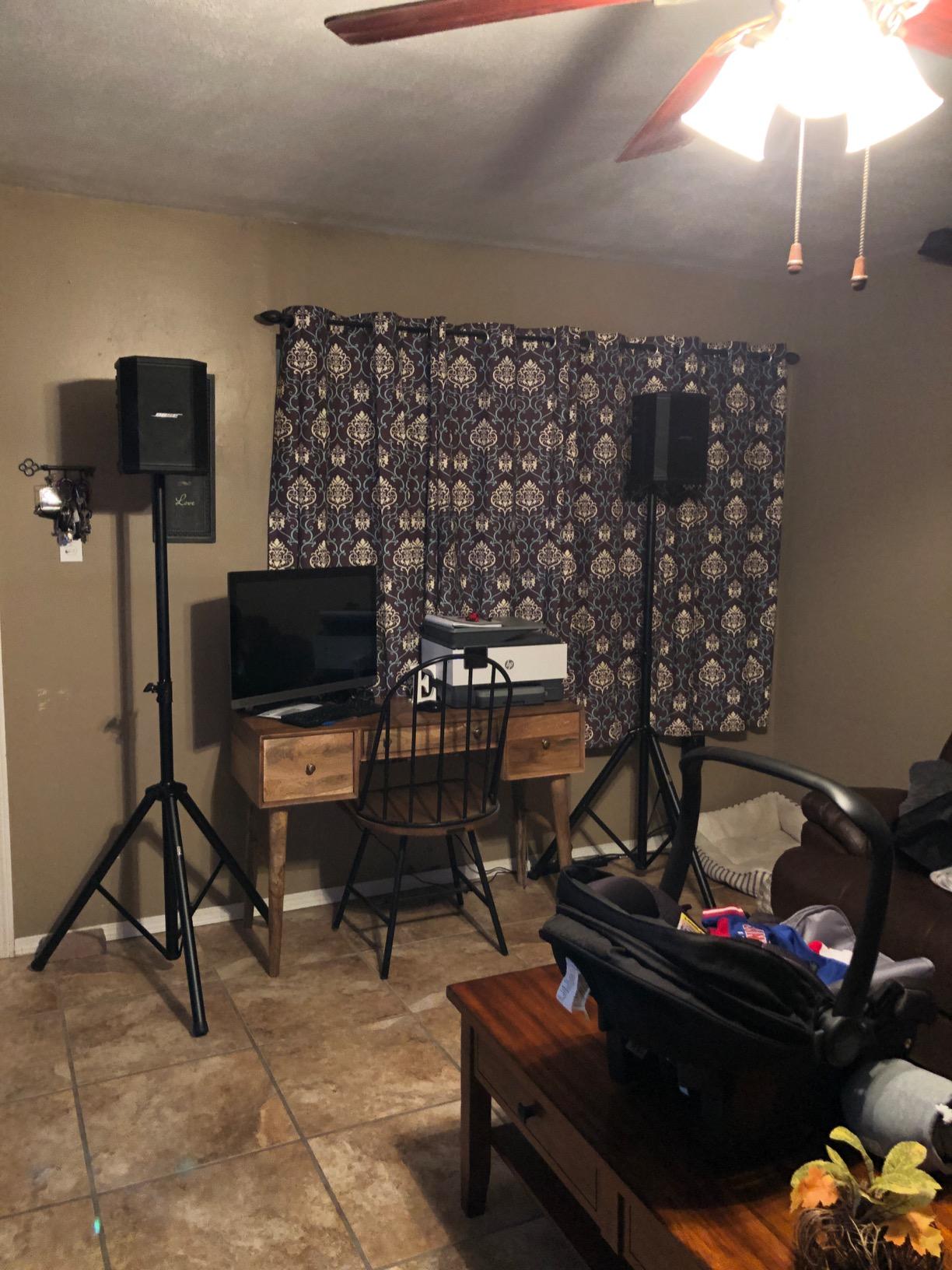 Pyle Universal Dual PA DJ Tripod 2 Speaker Stand Kit with Adjustable Height & Storage Bag Constructed with Heavy Duty Durable Steel & Lightweight for Easy Mobility Safety PIN Screw Locks PSTK107,Black customer photo 2