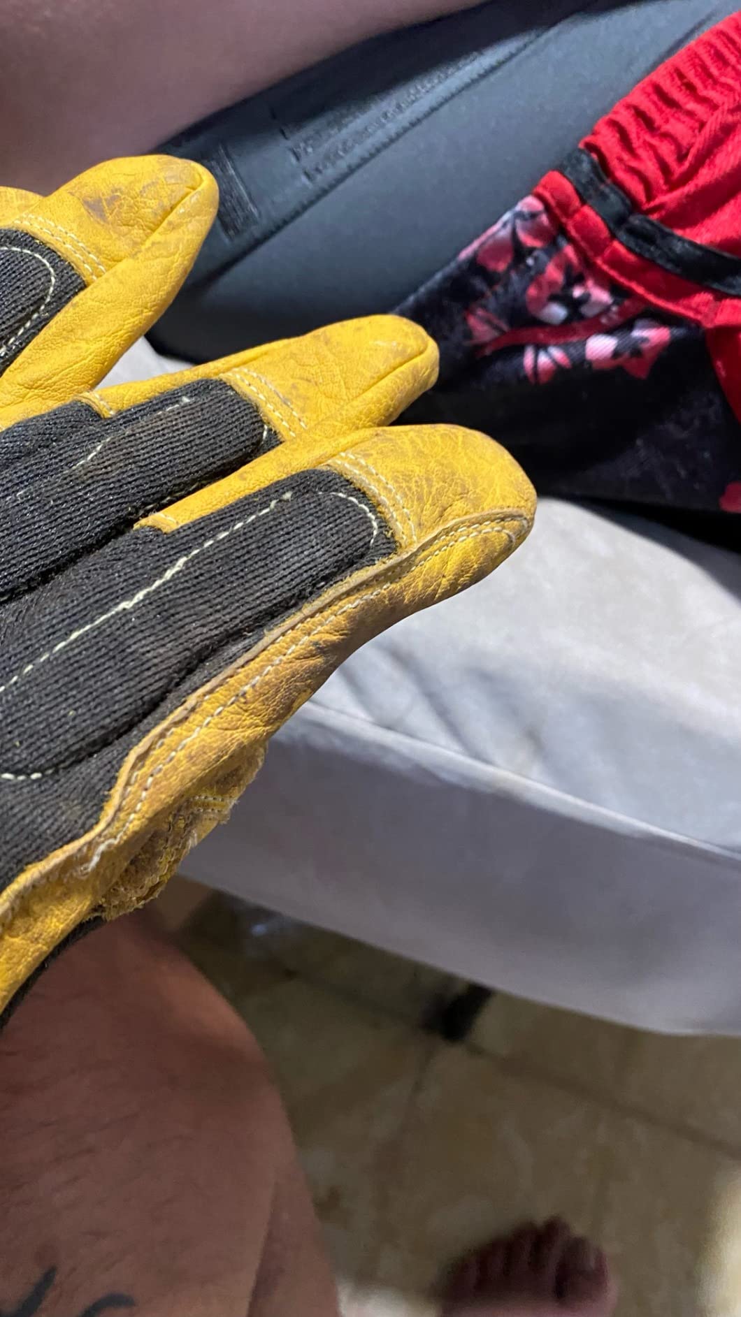 DEWALT Premium MIG/TIG Welding Gloves customer photo 2