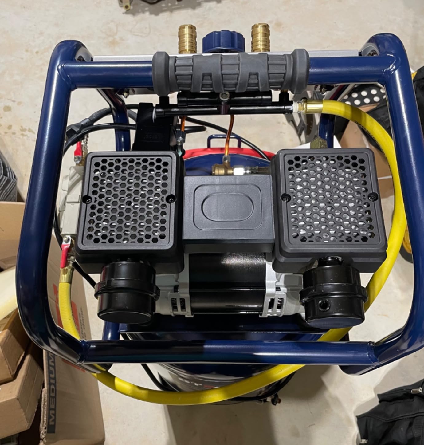 Stealth 20 Gallon Ultra Quiet Air Compressor,1.8 HP Oil-Free Peak 150 PSI 68 Decibel, 5.5 CFM @ 40 PSI 5 CFM @ 90 PSI Silent Long Life Electric Air Compressor W/Wheel for Garage customer photo 1