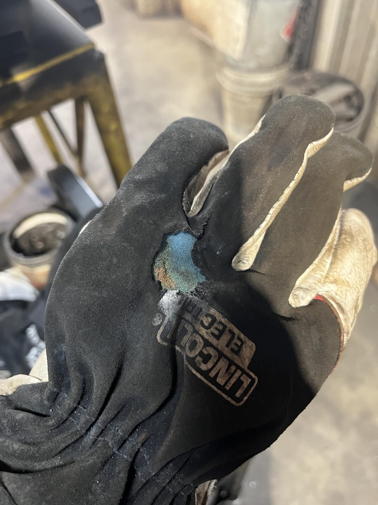 Lincoln Electric DynaMIG HD Professional MIG Welding Gloves | Comfort & Heat Resistance | Large | K3806-L Black customer photo 2