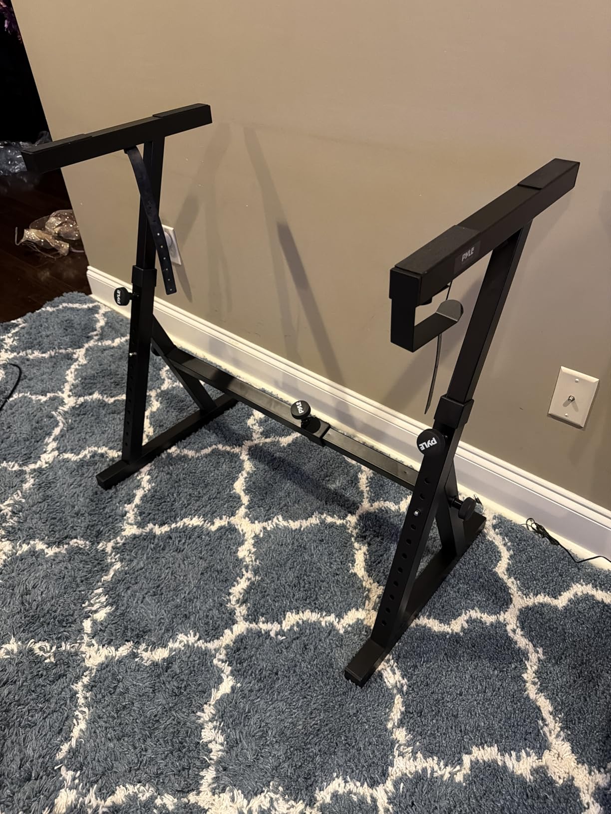 Pyle Heavy Duty Folding Keyboard Stand - Sturdy Reinforced Z Design w/ Adjustable Width & Height, Foam Padded Arms, Digital Piano Stand, Fits 54-88 Key Electric Pianos & Used for Travel & Storage customer photo 2