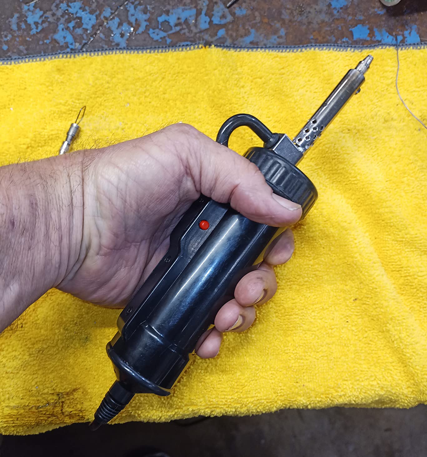 Solder Sucker, Automatic Desoldering Pump Vacuum, Portable Electric Solder Tin Sucker, Vacuum Soldering Remove Pump Desoldering Machine, AC110V 30W with 3 Soldering Suction Tips customer photo 2