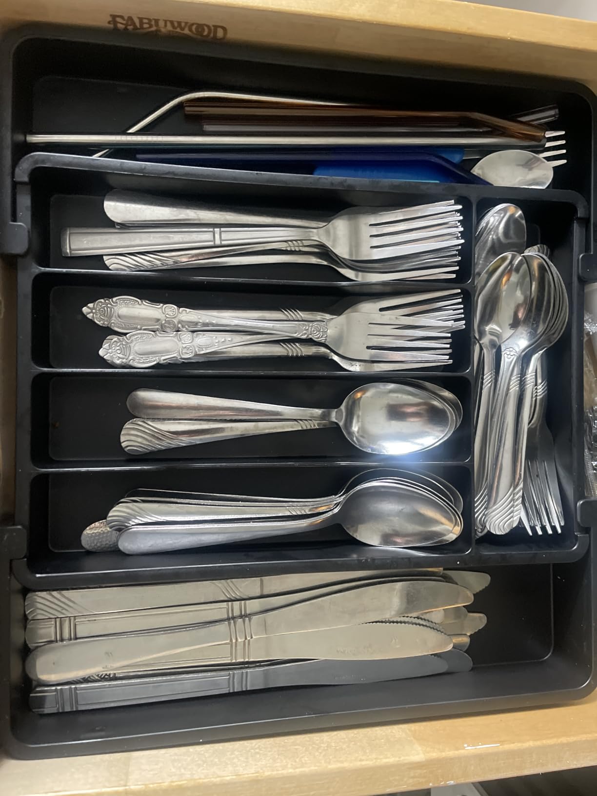 Lifewit Extra Large Silverware Drawer Organizer, Expandable Utensil Tray customer photo 2