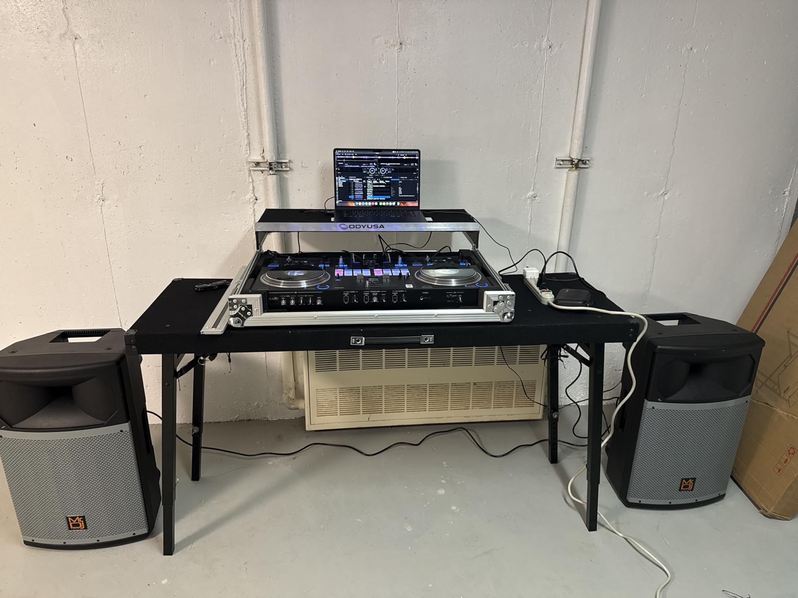 Rockville RTBL4 Adjustable Height DJ Table with Carry Bag 20
