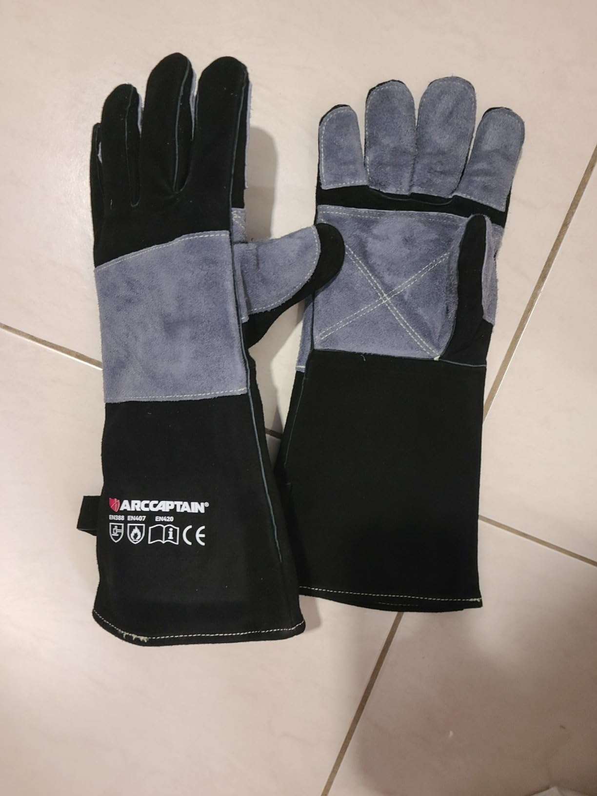 ARCCAPTAIN 16-Inch Leather Welding Gloves for Men & Women, BlackRed, L customer photo 2