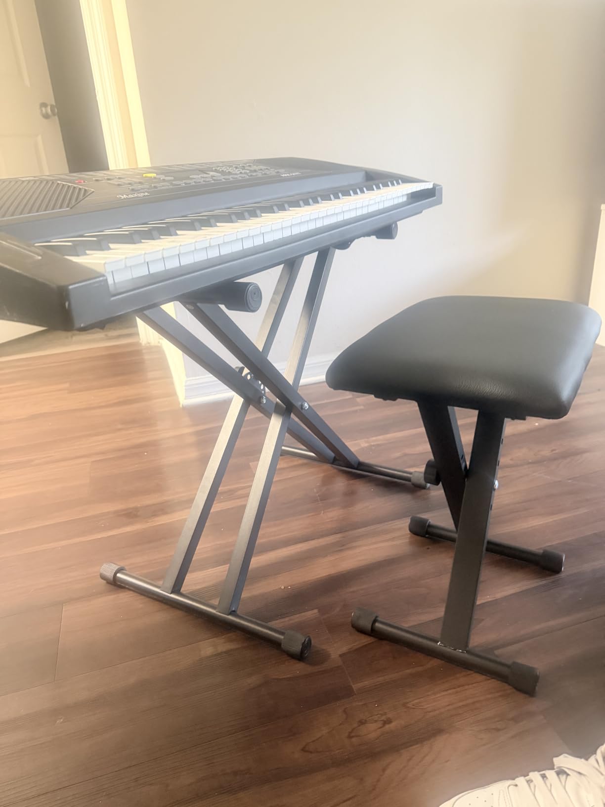 Keyboard Stand & Bench Set, Upgrade Heavy Duty Double-X Keyboard Stand, Adjustable & Portable Digital Piano Stand with Locking Straps customer photo 1