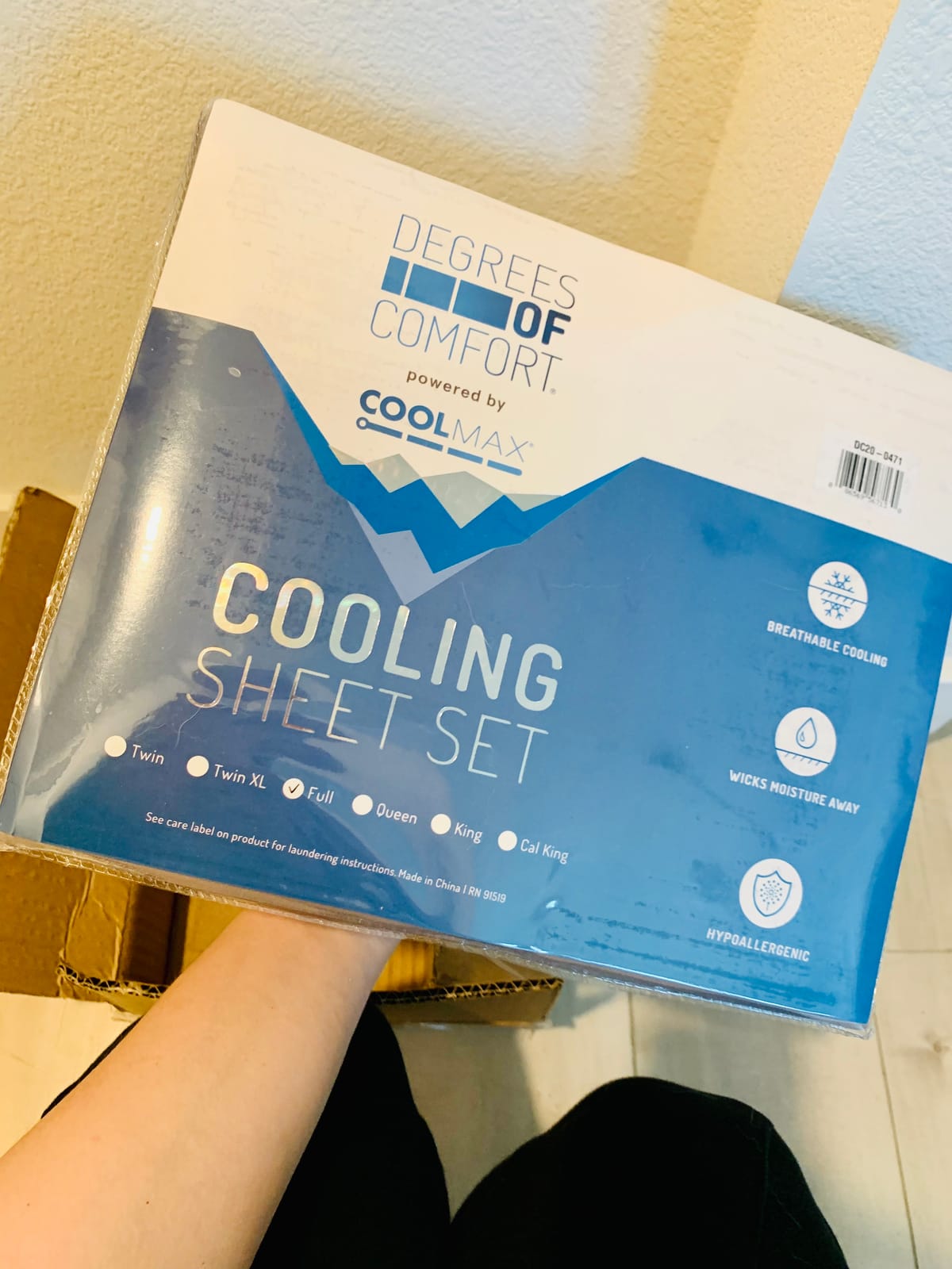 Coolmax® Cooling Sheets for Hot Sleepers, King Size, Teal Blue customer photo 2