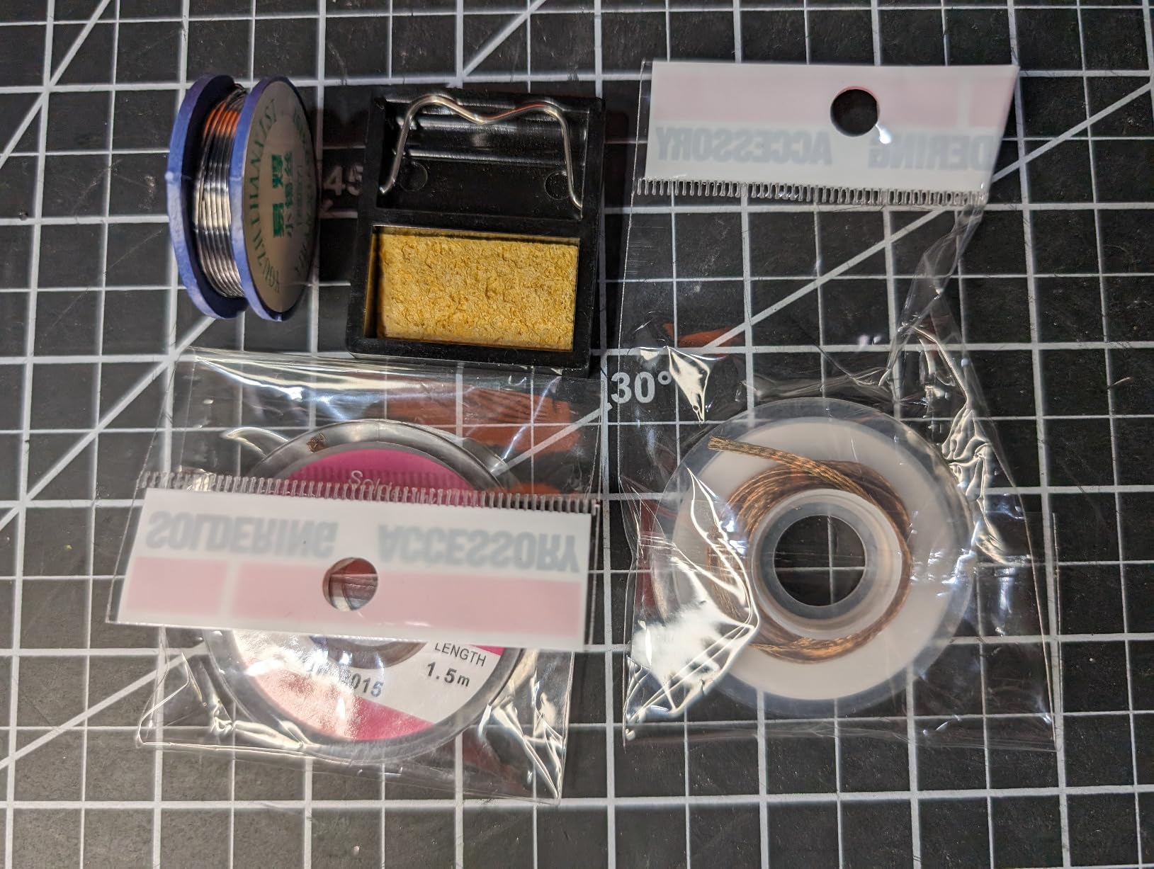 Electric Desoldering Iron Desoldering Tool，110v Desoldering Pumps with Desoldering Nozzles 1.0mm 1.2mm ，Desoldering Gun with Desoldering Station、Solder Remover，Solder Sucker Desoldering Pump customer photo 1