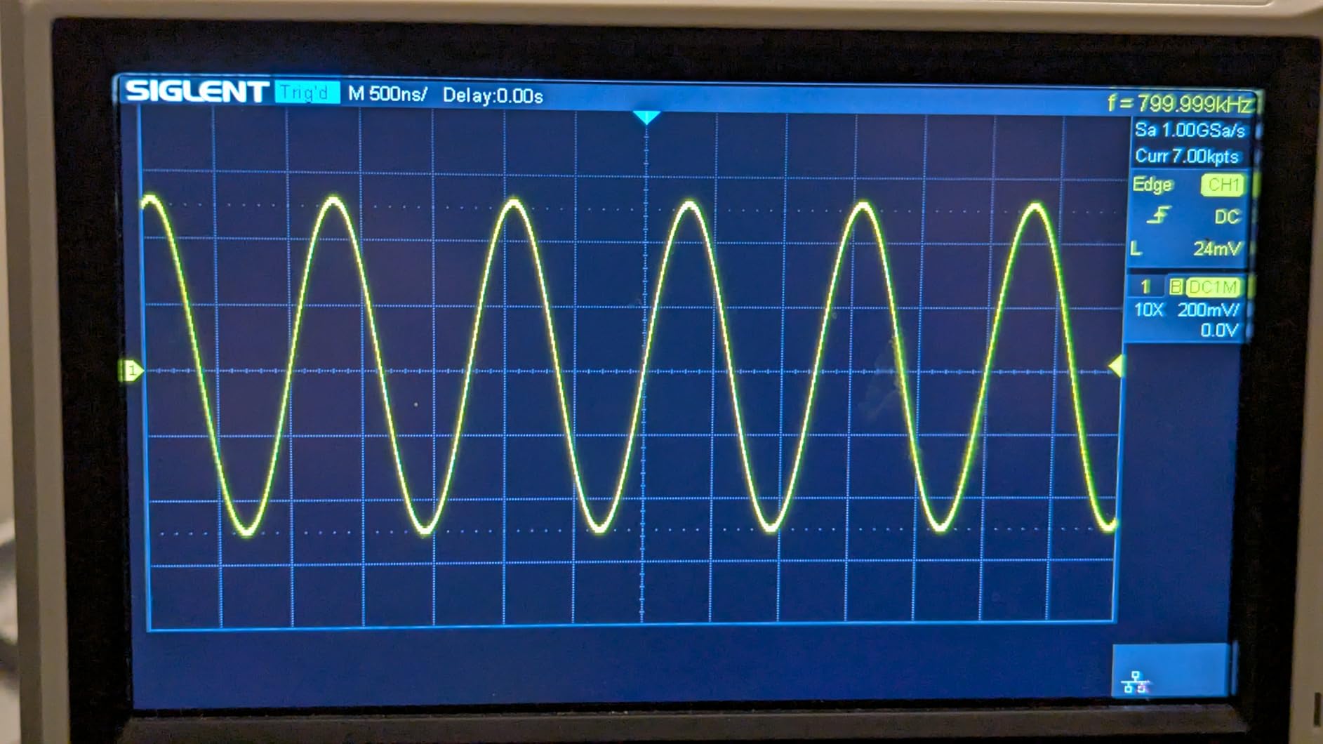 OWON Waveform Generator, 60MHz Bandwidth,300MSa/s Sampling Rate, 14 bits Vertical Resolution, 8K Waveform Length, 5 Basic Waveforms, 160 built-in Arbitrary Waveforms, with 3.6IN LCD Display DGE1060 customer photo 1